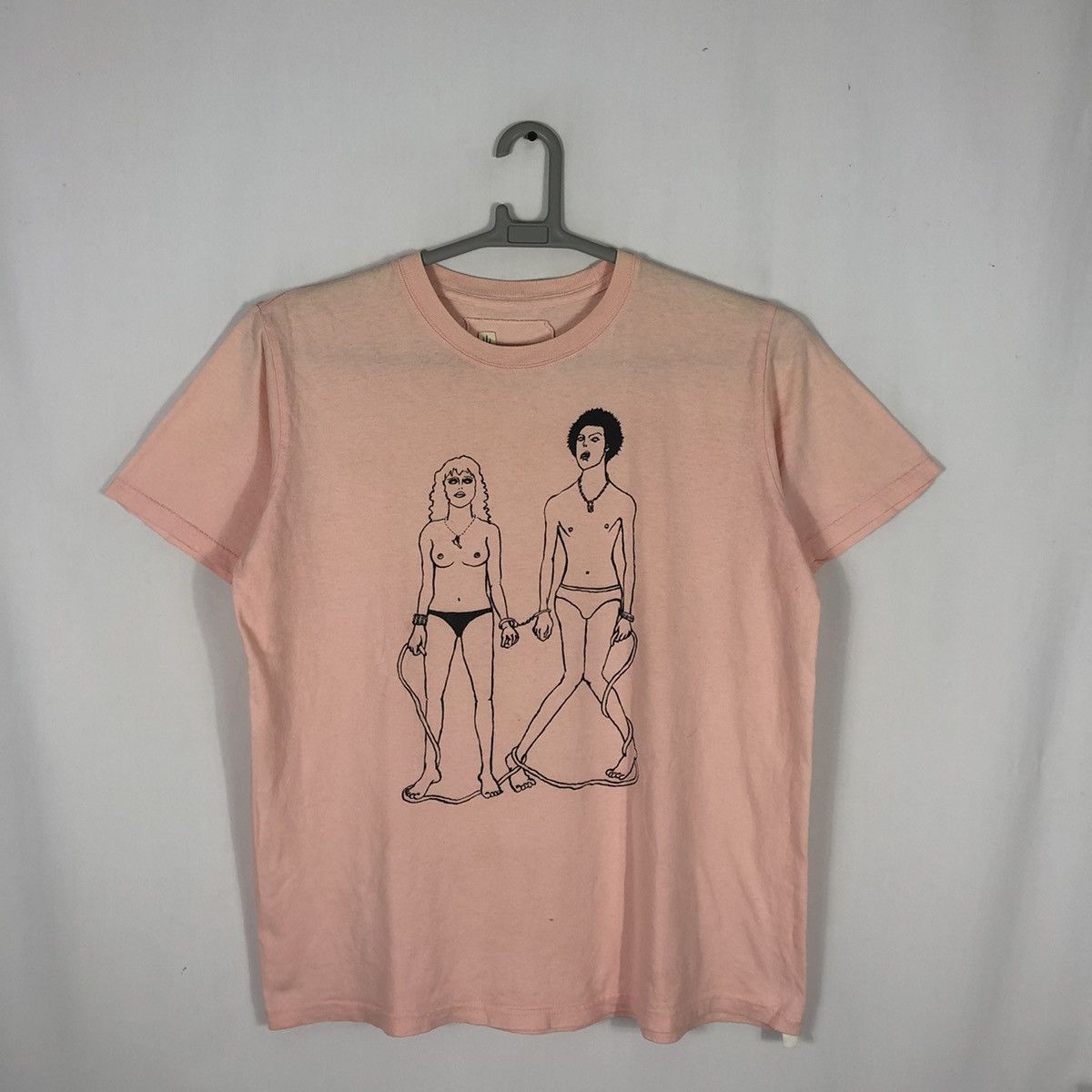 Band Tees × Vintage 🔥Rare🔥Vintage Sid N Nancy Naked Handcuff Sex Pistol Punk Tee Size US L / EU 52-54 / 3 - 1 Thumbnail