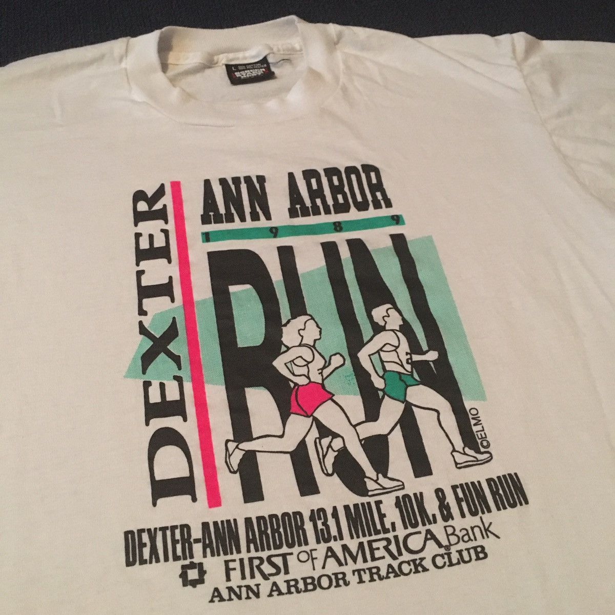 Vintage Vintage 1980s Dexter Ann Arbor Track Club Graphic Logo Tee Size US M / EU 48-50 / 2 - 1 Thumbnail