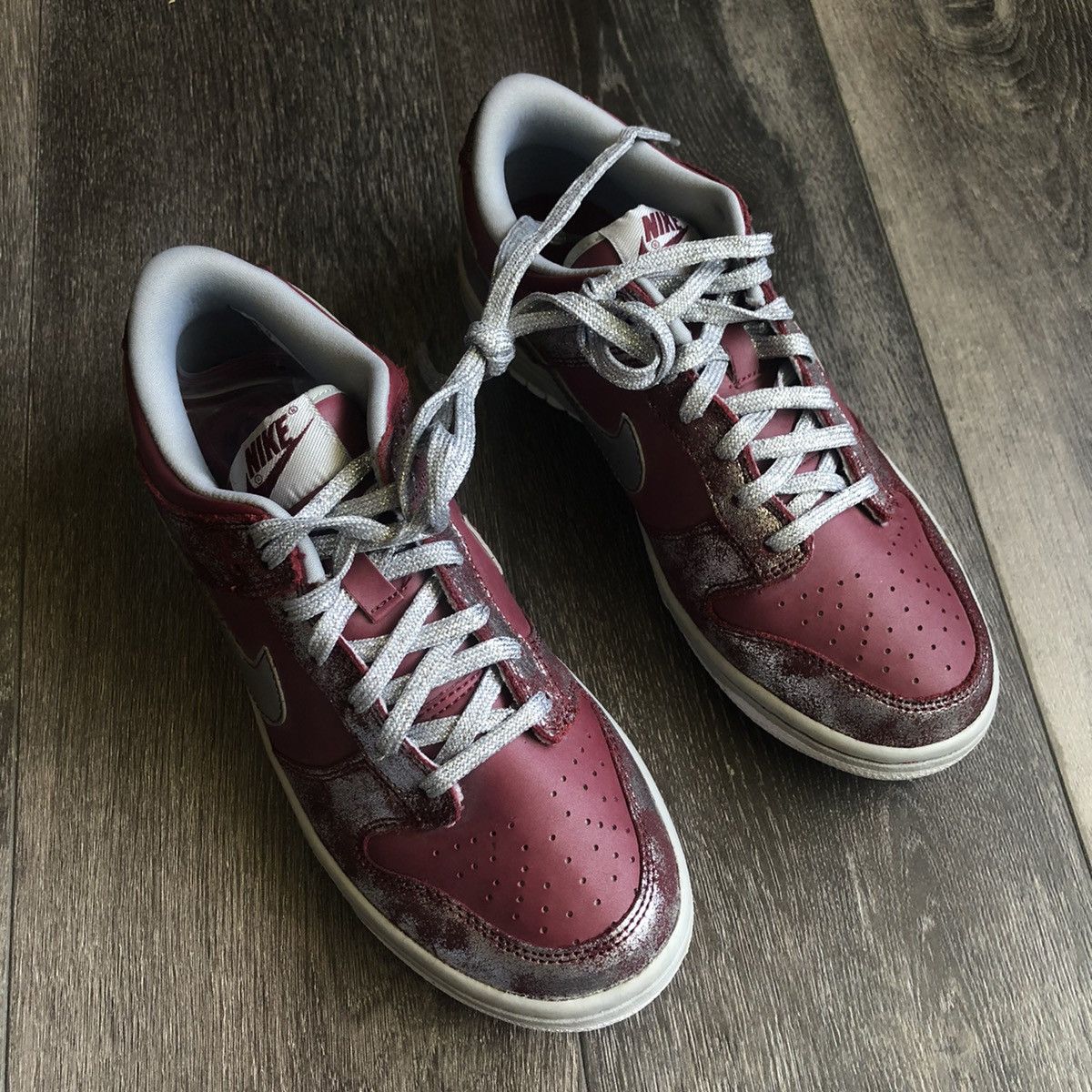 Nike Vintage Nike Dunk Low GS Team Red Metallic Silver Shoes 5Y Size US 7 / IT 37 - 2 Thumbnail