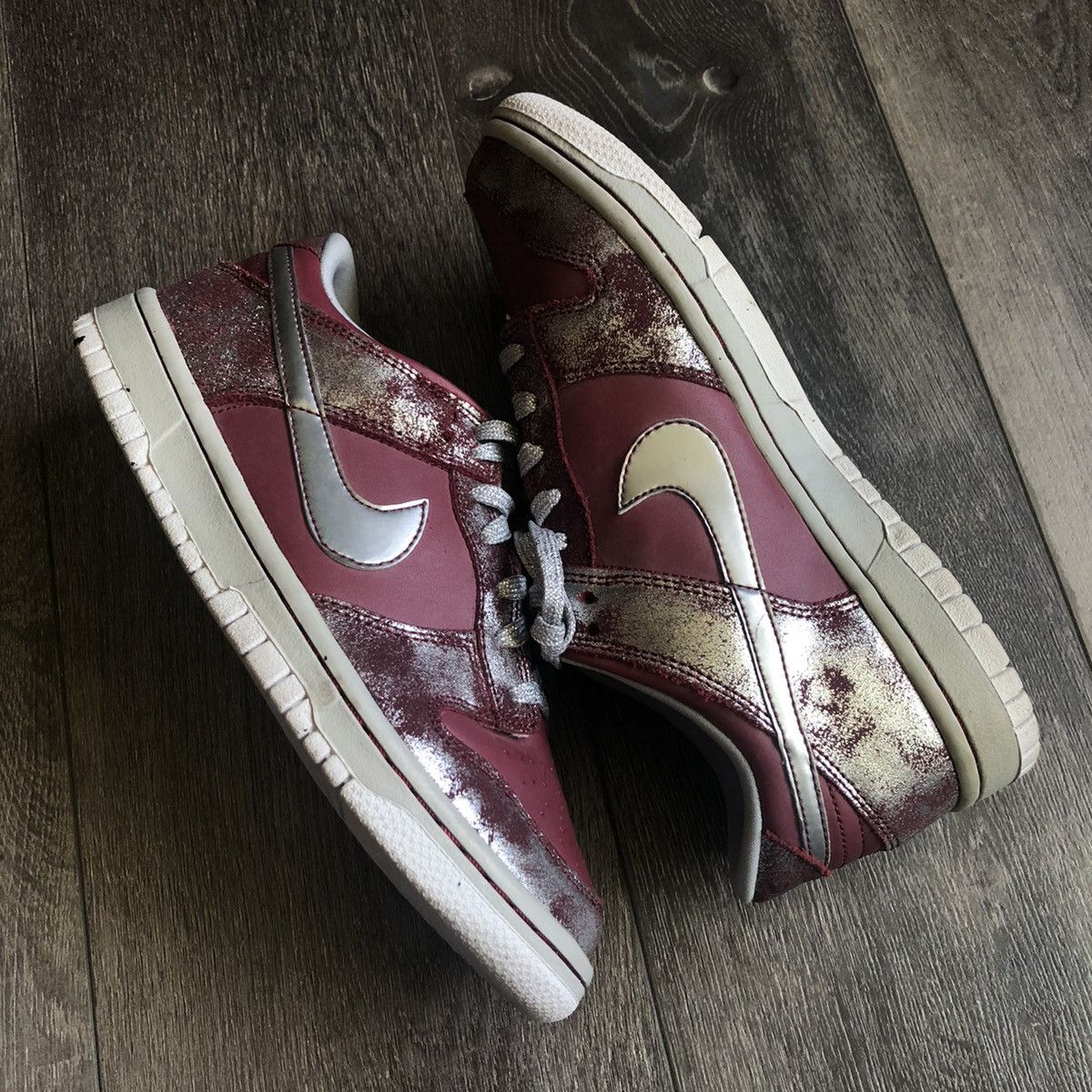 Nike Vintage Nike Dunk Low GS Team Red Metallic Silver Shoes 5Y Size US 7 / IT 37 - 1 Thumbnail