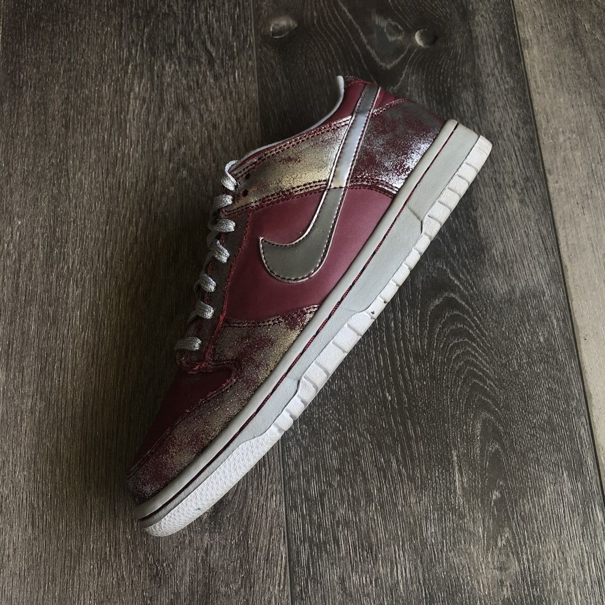 Nike Vintage Nike Dunk Low GS Team Red Metallic Silver Shoes 5Y Size US 7 / IT 37 - 9 Thumbnail