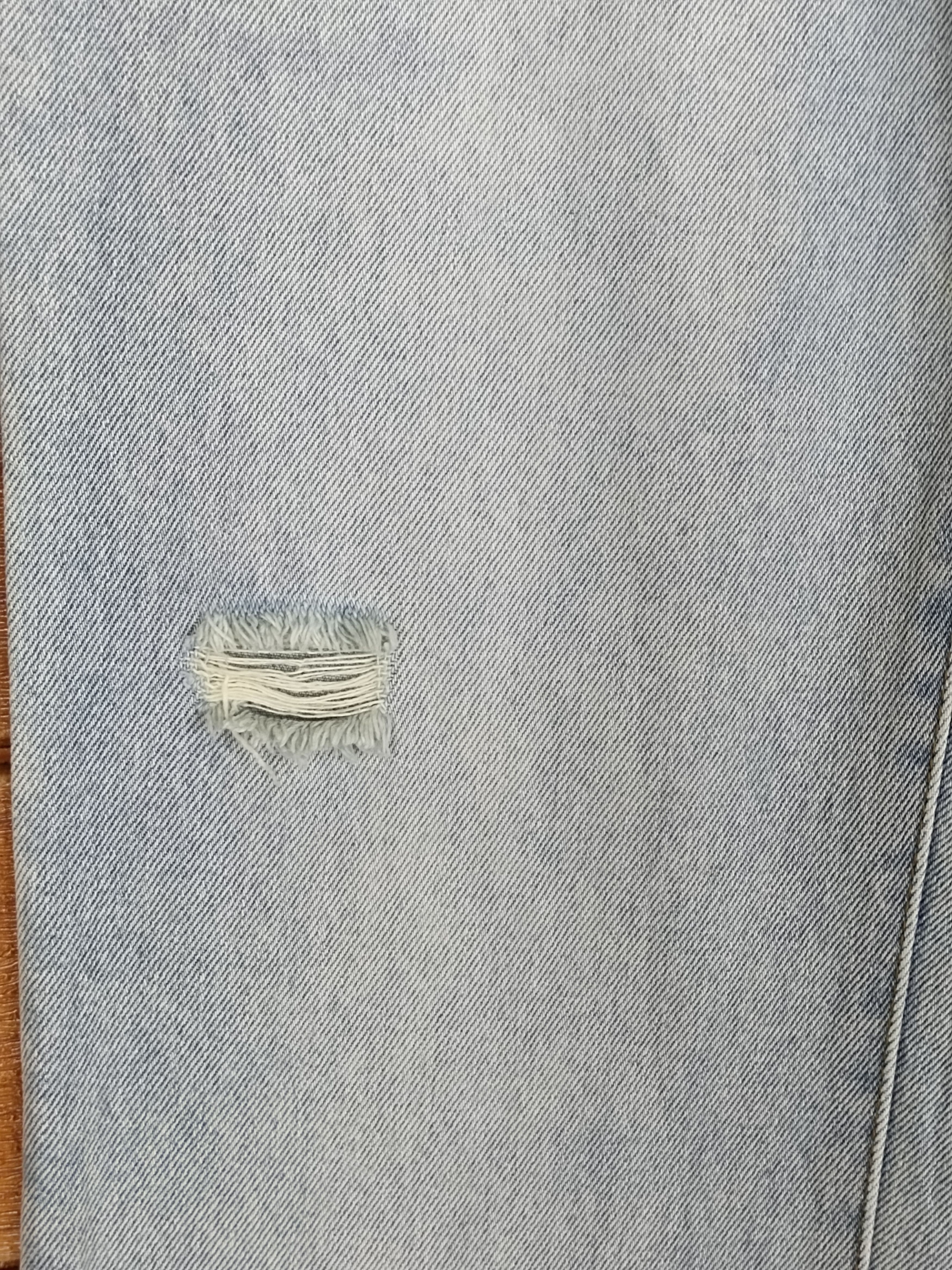 Japanese Brand 🇯🇵 Cocolulu Spell Out Distressed Light Wash Denim Jeans Size US 30 / EU 46 - 12 Thumbnail