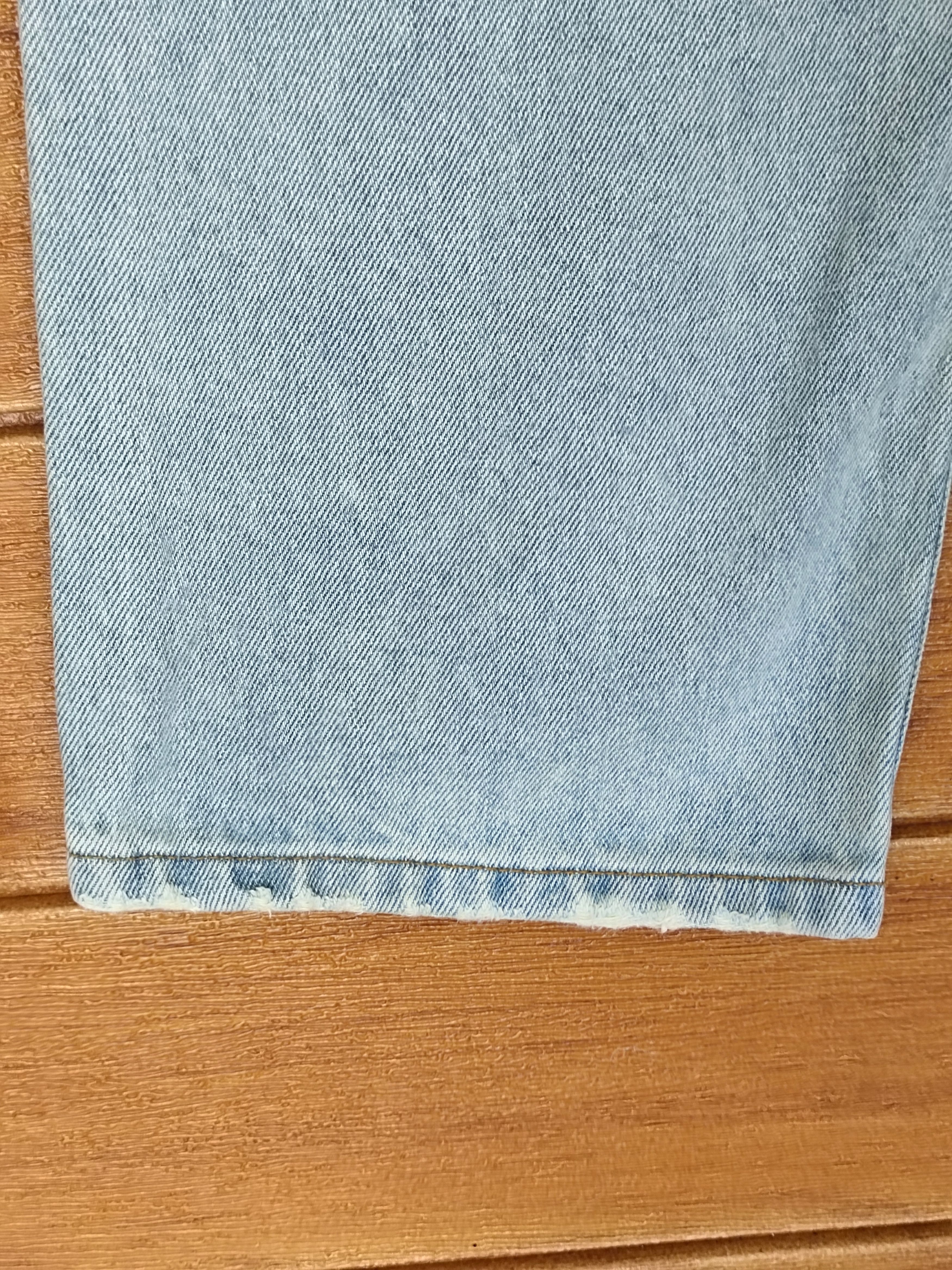 Japanese Brand 🇯🇵 Cocolulu Spell Out Distressed Light Wash Denim Jeans Size US 30 / EU 46 - 8 Thumbnail