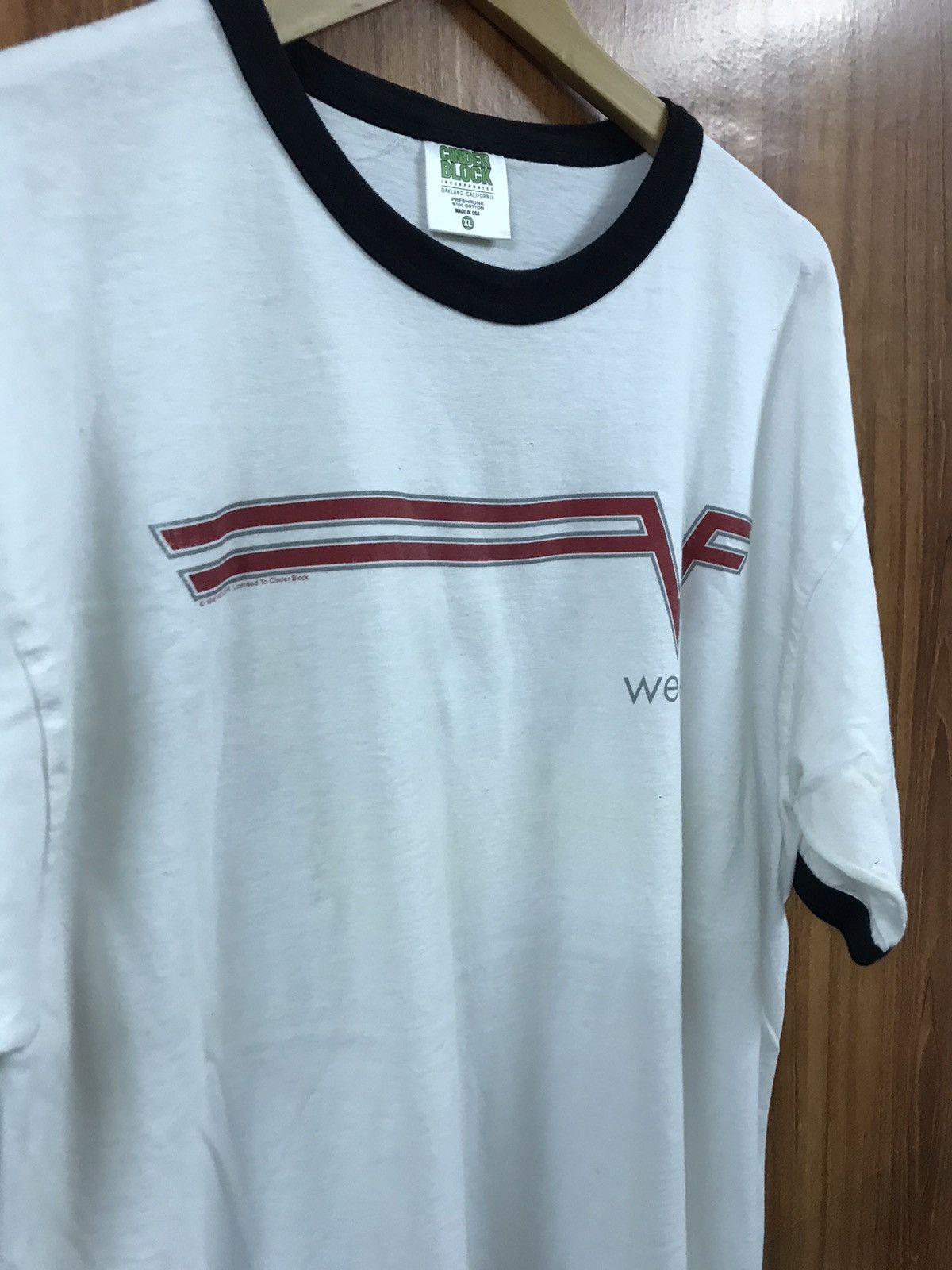 Band Tees × Vintage Vintage Rare OG 1995 Weezer Band Tour Tee Size US L / EU 52-54 / 3 - 7 Thumbnail