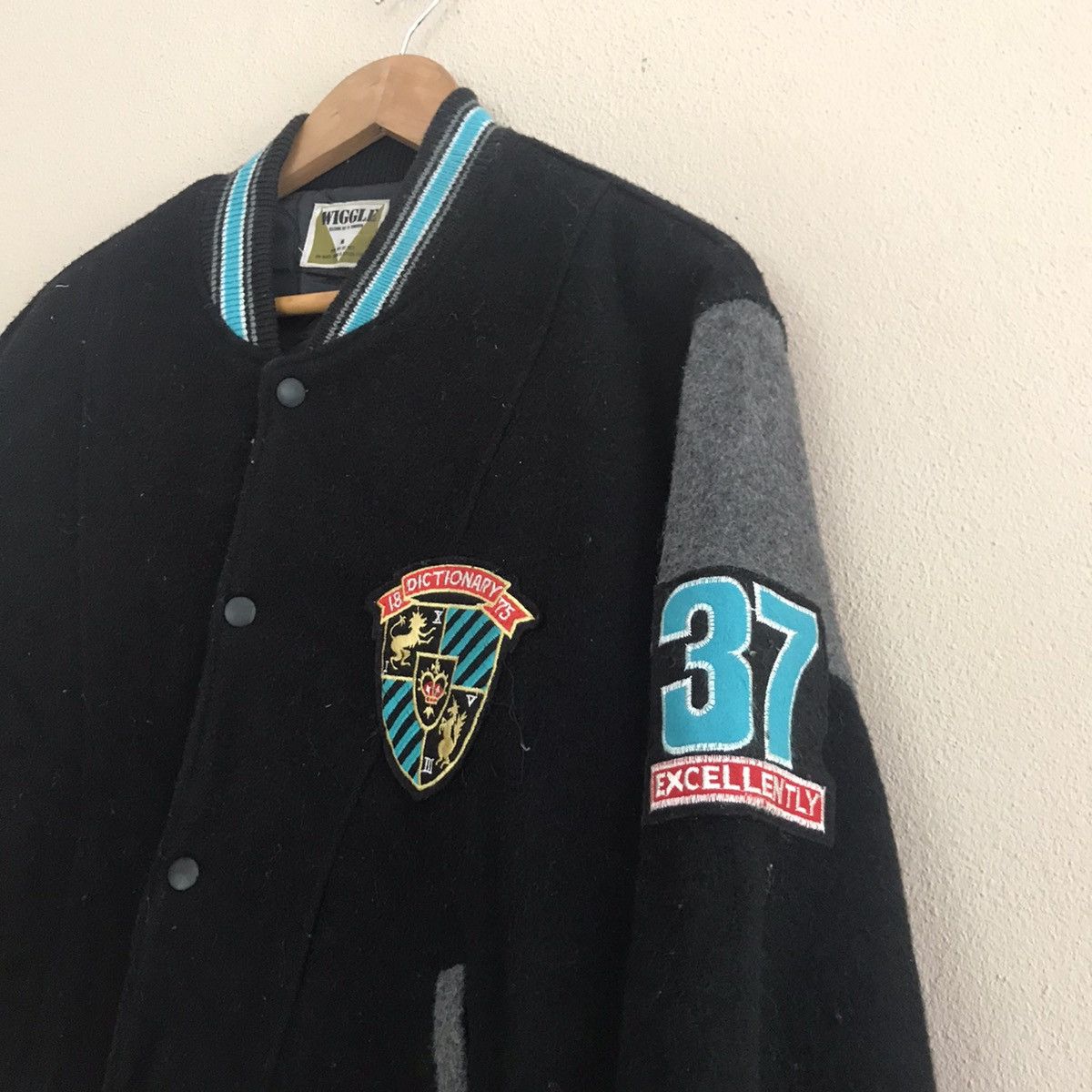 Japanese Brand Wiggle varsity jacket nice design Size US M / EU 48-50 / 2 - 5 Thumbnail