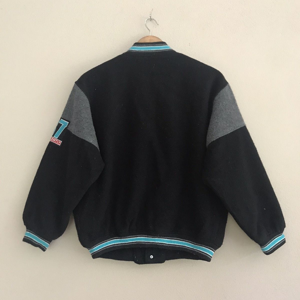 Japanese Brand Wiggle varsity jacket nice design Size US M / EU 48-50 / 2 - 2 Thumbnail