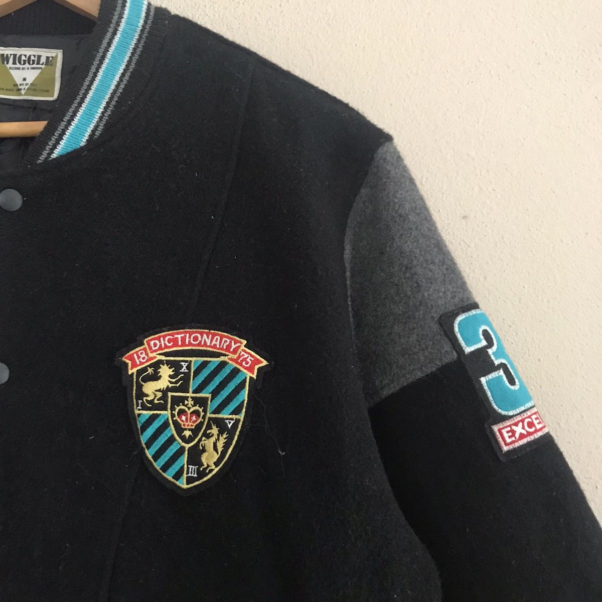Japanese Brand Wiggle varsity jacket nice design Size US M / EU 48-50 / 2 - 6 Thumbnail