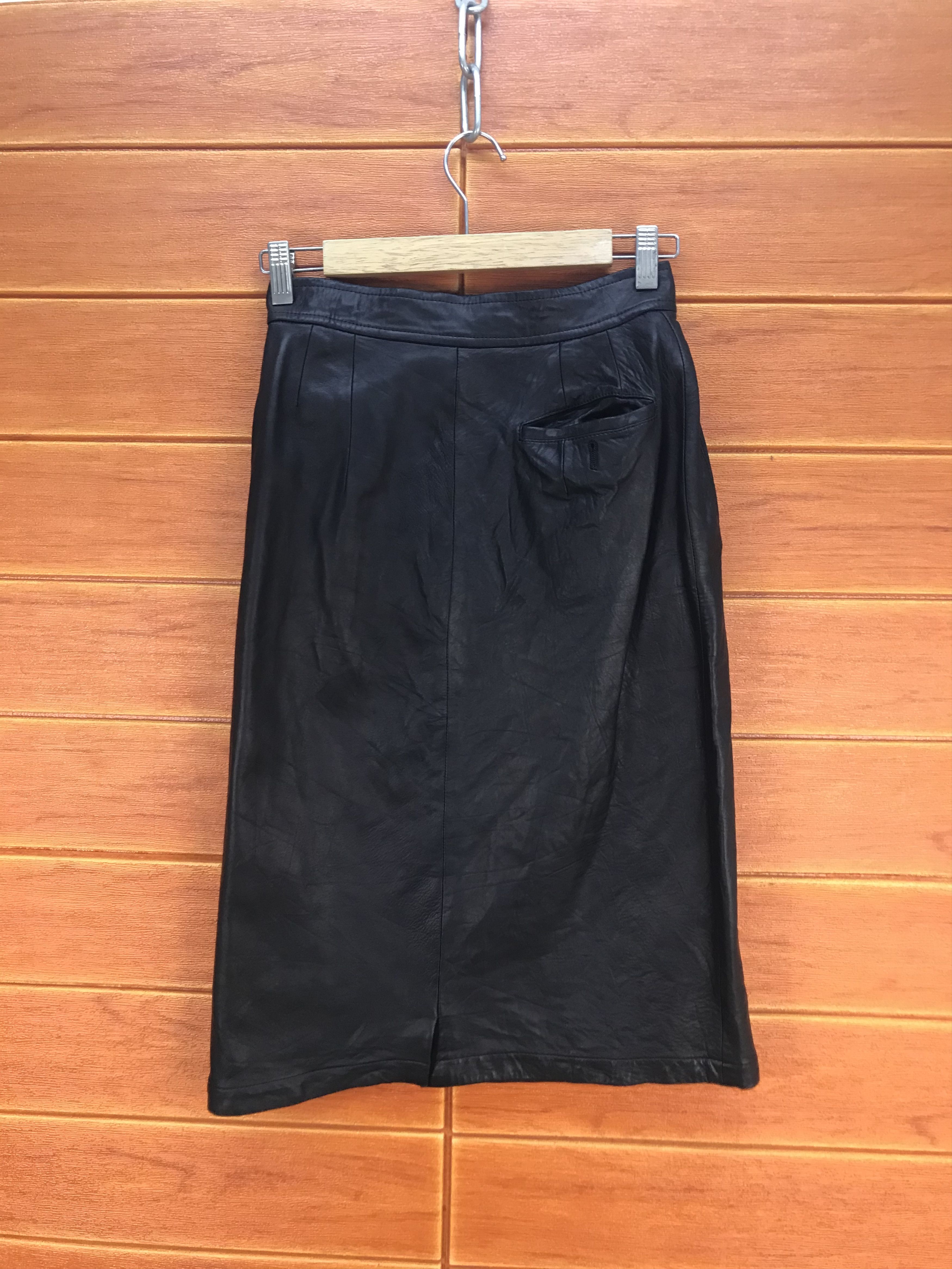 Genuine Leather CHRISTIAN DIOR SPORTS Leather Skirt Size 26" / US 2 / IT 38 - 5 Thumbnail