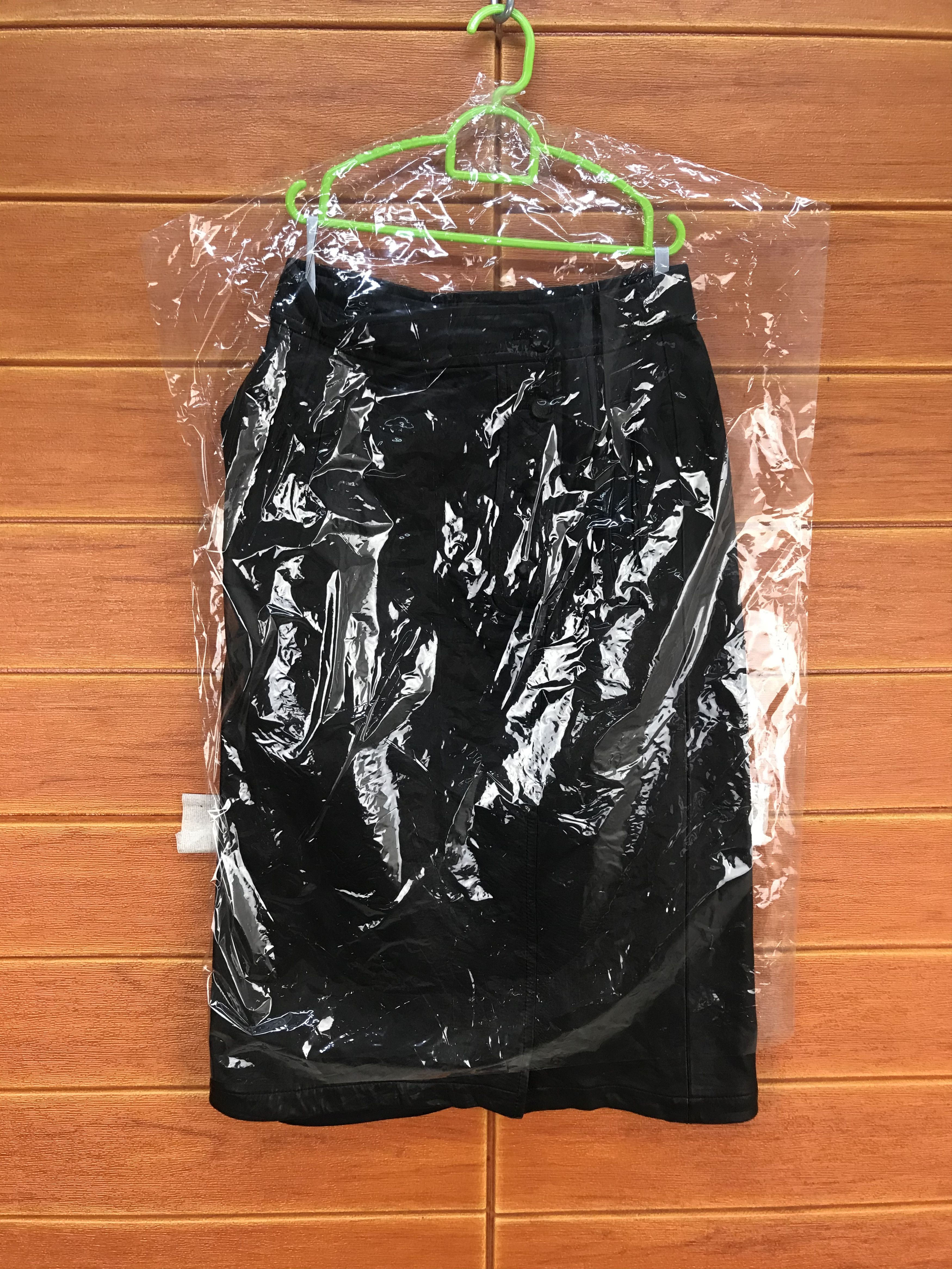 Genuine Leather CHRISTIAN DIOR SPORTS Leather Skirt Size 26" / US 2 / IT 38 - 2 Thumbnail