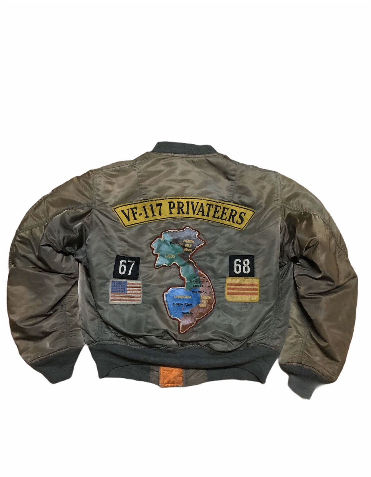 Avirex Vintage 80’s MA 1 Flyers Souvenir Jacket Avirex Vietnam War Size US M / EU 48-50 / 2 - 1 Thumbnail