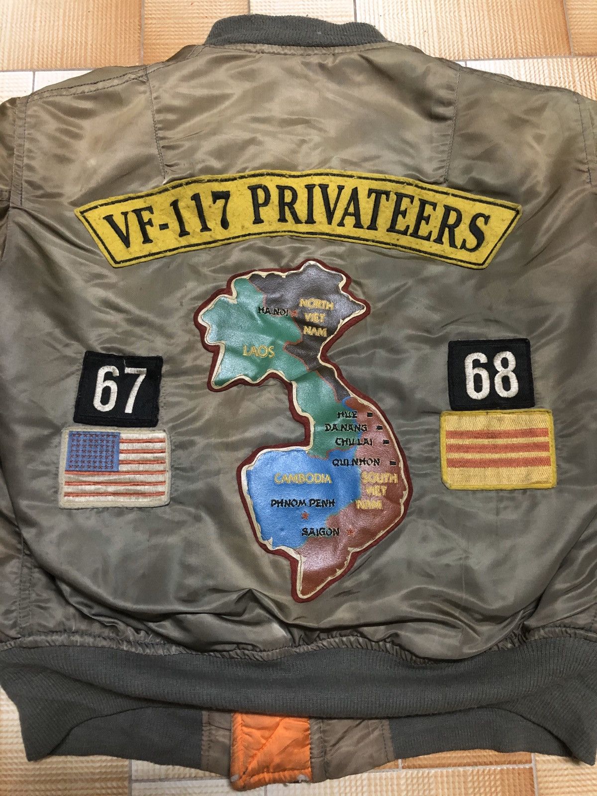 Avirex Vintage 80’s MA 1 Flyers Souvenir Jacket Avirex Vietnam War Size US M / EU 48-50 / 2 - 5 Thumbnail