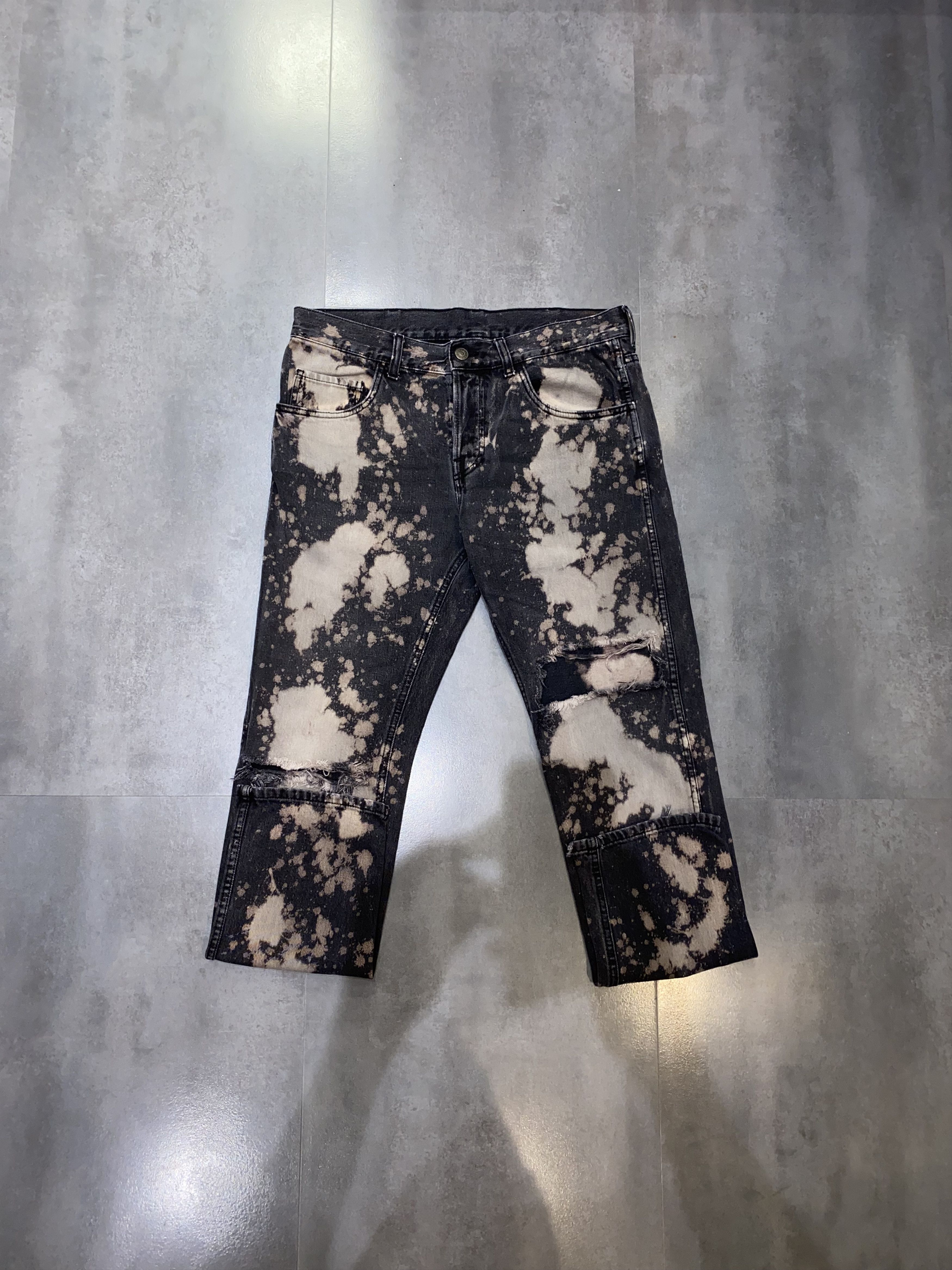 Gucci Rare! Gucci Distressed Acid Bleached Denim Pants Size US 32 / EU 48 - 3 Thumbnail