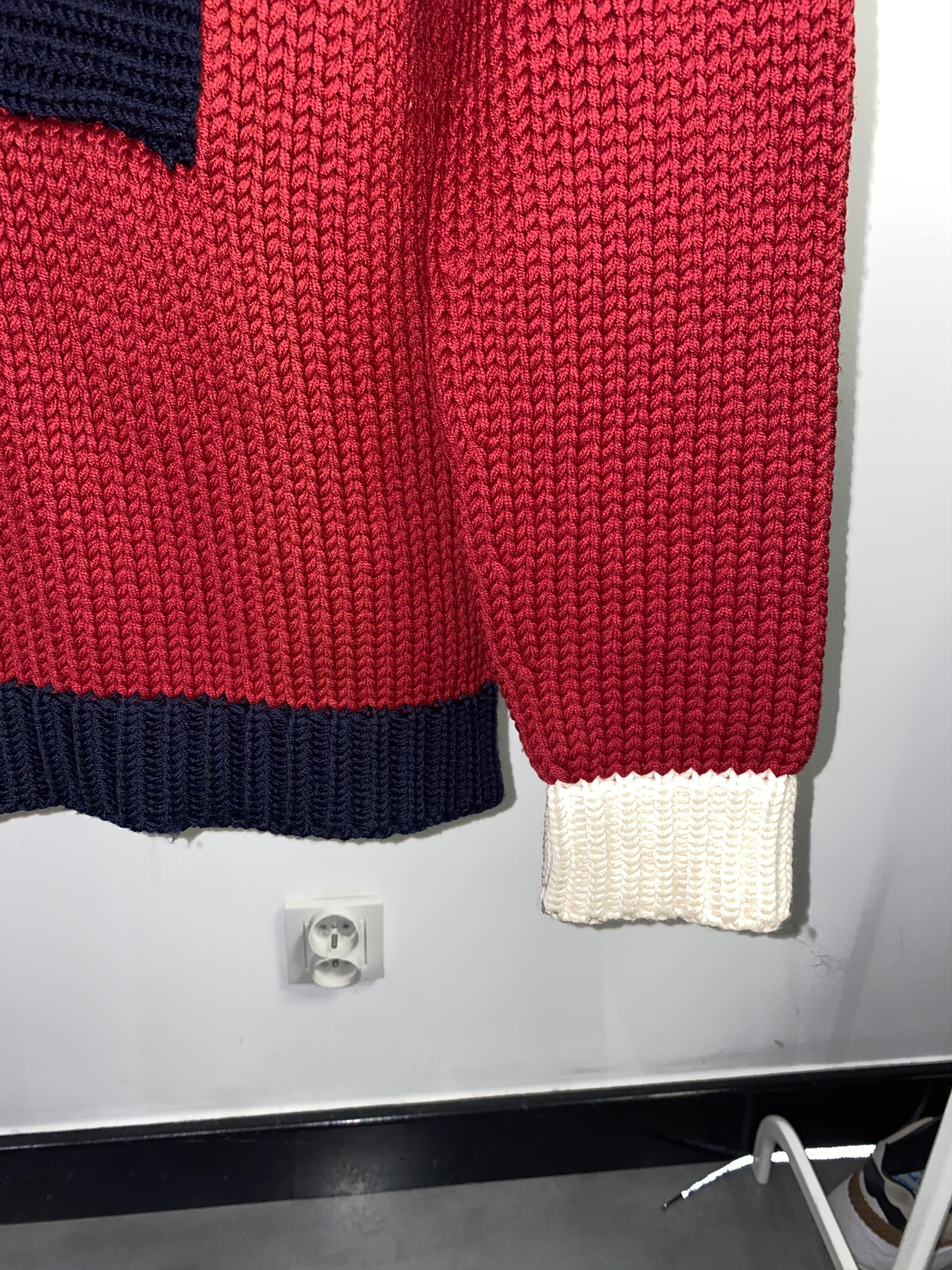 Gucci Tom Ford Era Sequin Collar Logo Gucci Handknit Wool Sweater Size US M / EU 48-50 / 2 - 3 Thumbnail