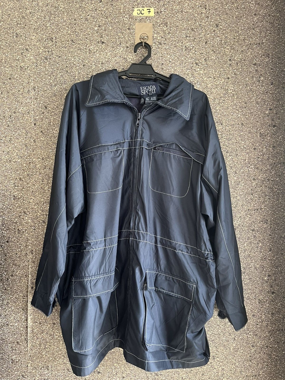 Other Escada sport jc7 Size US L / EU 52-54 / 3 - 1 Thumbnail