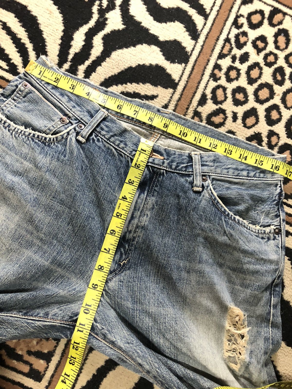 Edwin × Vintage VINTAGE SELVEDGE EDWIN BLUE WASH DISTRESSED DENIM Size US 33 - 15 Thumbnail