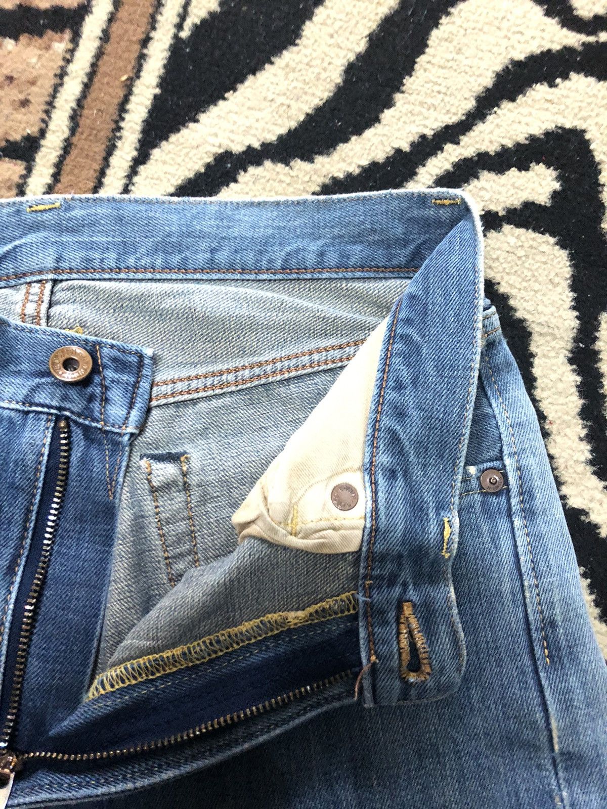 Edwin × Salvage × Vintage VINTAGE SELVEDGE EDWIN 505zx BLUE WASH DISTRESSED DENIM Size US 28 / EU 44 - 6 Thumbnail