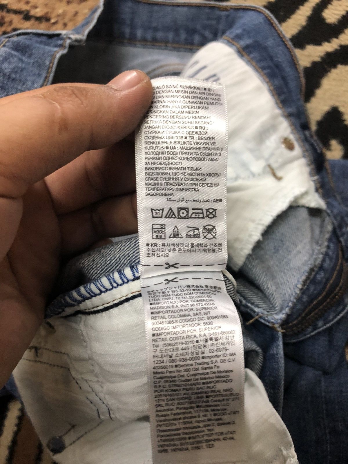 Gap × Salvage × Vintage VINTAGE SELVEDGE GAP QUARTER SHORT DISTRESSED DENIM Size US 30 / EU 46 - 11 Thumbnail