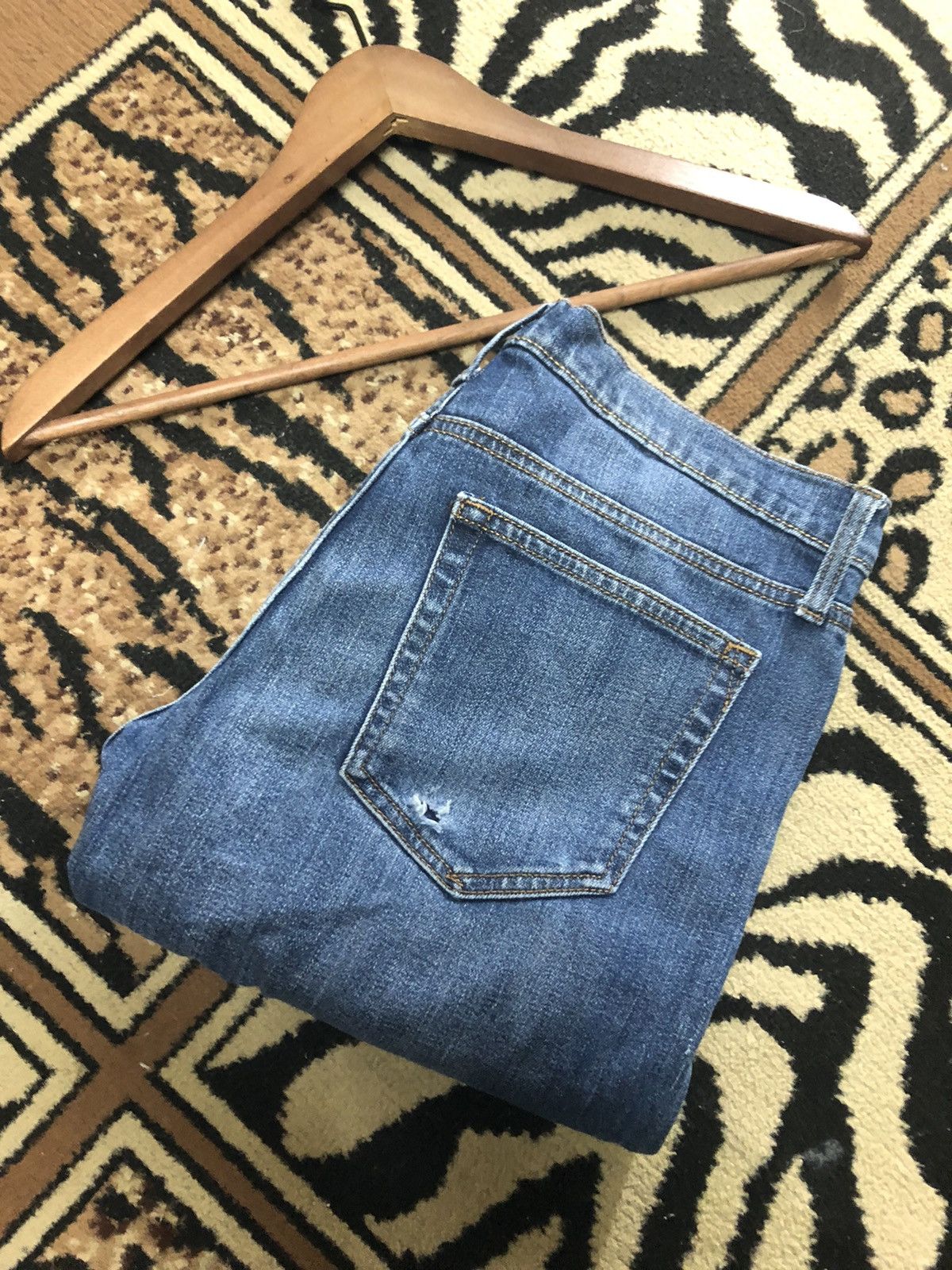 Gap × Salvage × Vintage VINTAGE SELVEDGE GAP QUARTER SHORT DISTRESSED DENIM Size US 30 / EU 46 - 21 Thumbnail