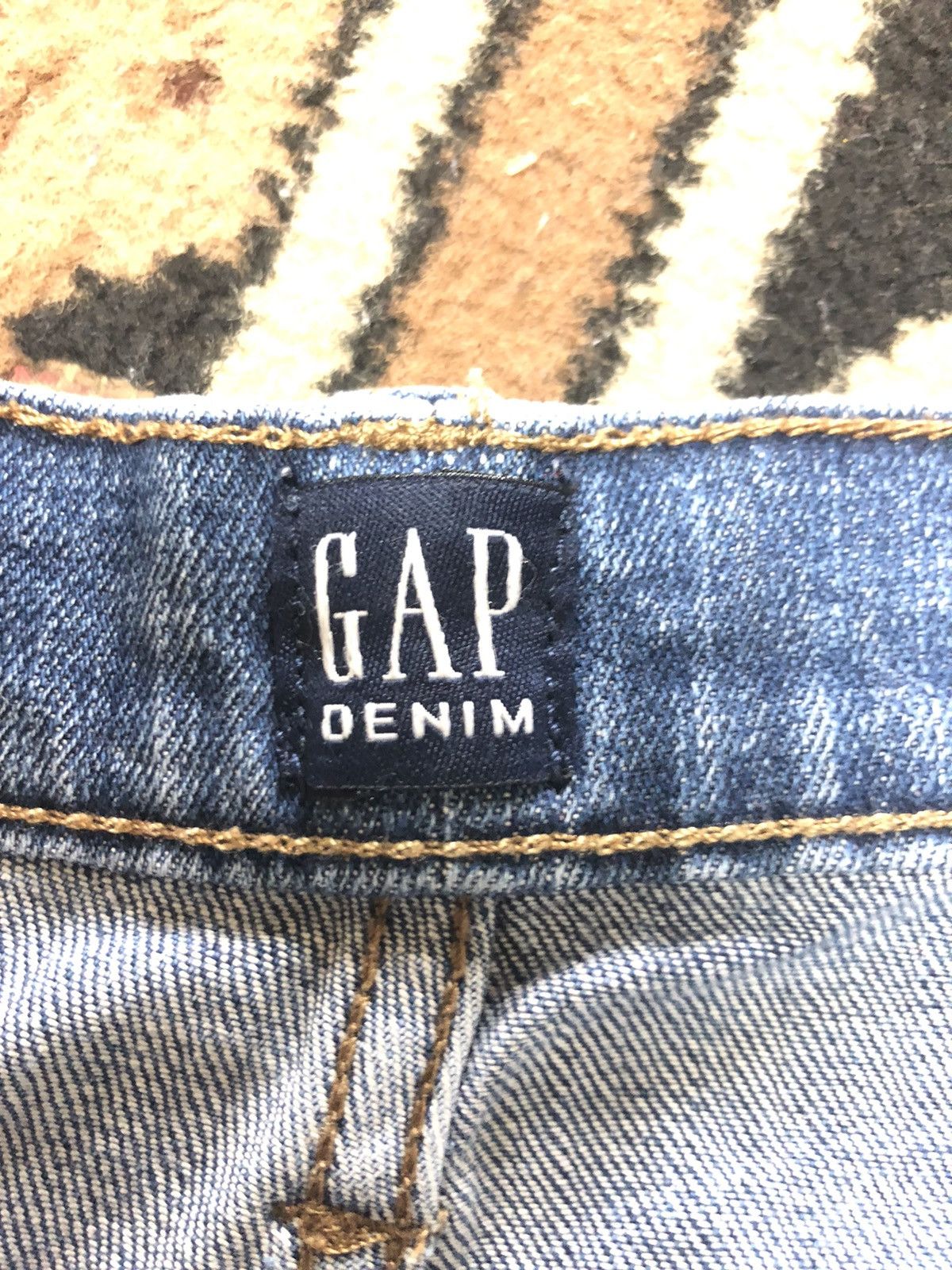 Gap × Salvage × Vintage VINTAGE SELVEDGE GAP QUARTER SHORT DISTRESSED DENIM Size US 30 / EU 46 - 7 Thumbnail