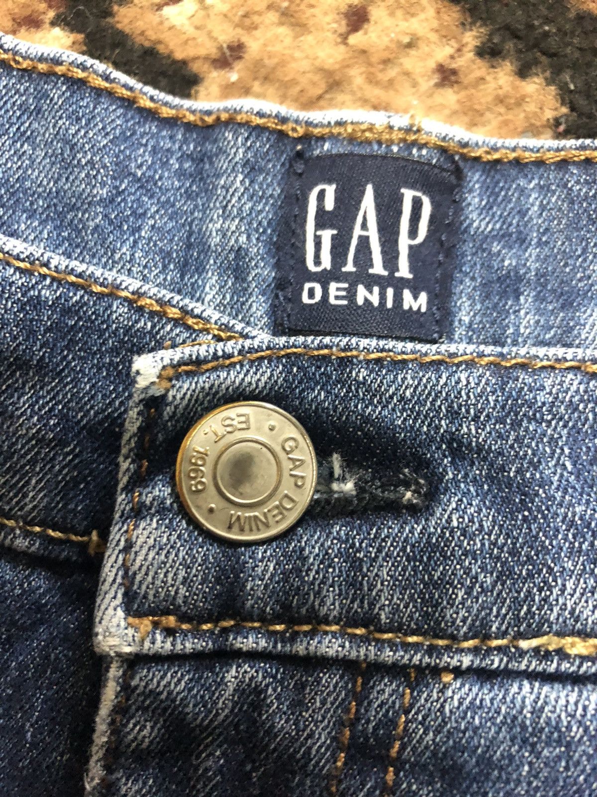 Gap × Salvage × Vintage VINTAGE SELVEDGE GAP QUARTER SHORT DISTRESSED DENIM Size US 30 / EU 46 - 5 Thumbnail