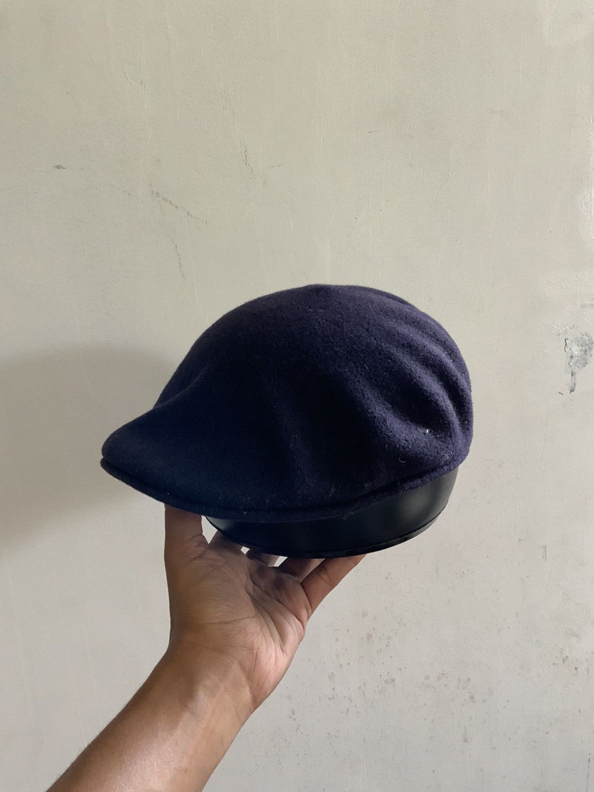 Kangol Vintage Kangol Wool Berret Flat Hat Size ONE SIZE - 1 Thumbnail
