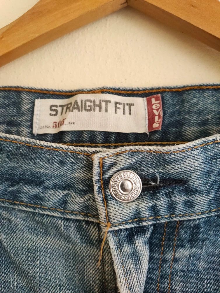 Levi's × Vintage Rare Vintage 1990’s Levi’s 505 Light Blue Wash Denim Jeans Size US 32 / EU 48 - 12 Thumbnail
