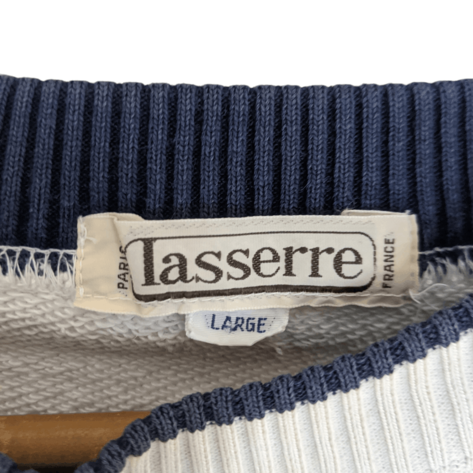 Japanese Brand Vintage LASSERRE Paris Crewneck Jumper Sweatshirt Size US L / EU 52-54 / 3 - 14 Thumbnail