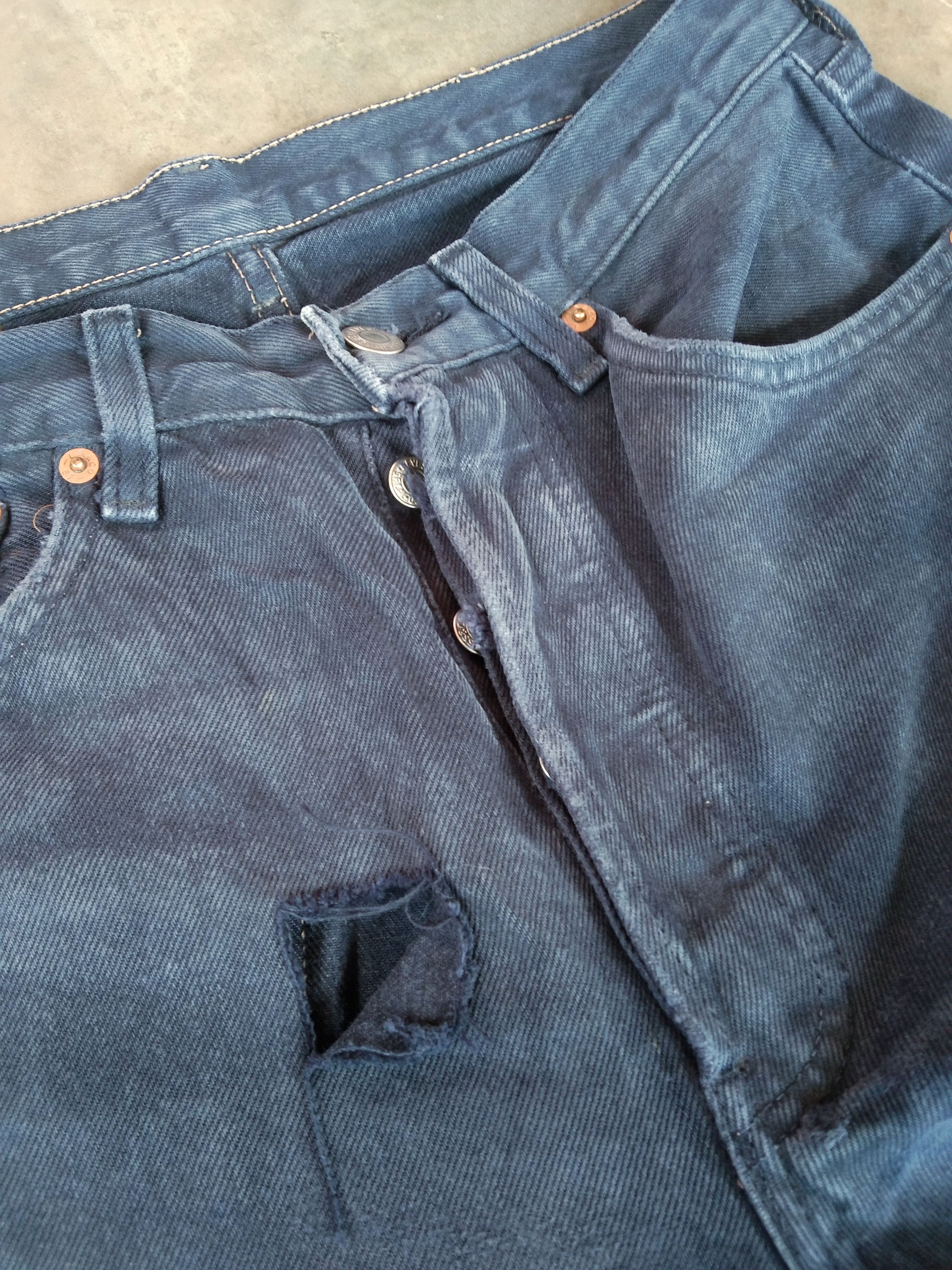 Levi's 90s Vintage Levi's 501 Faded Blue Distressed Jeans 30x30 Size US 30 / EU 46 - 8 Thumbnail
