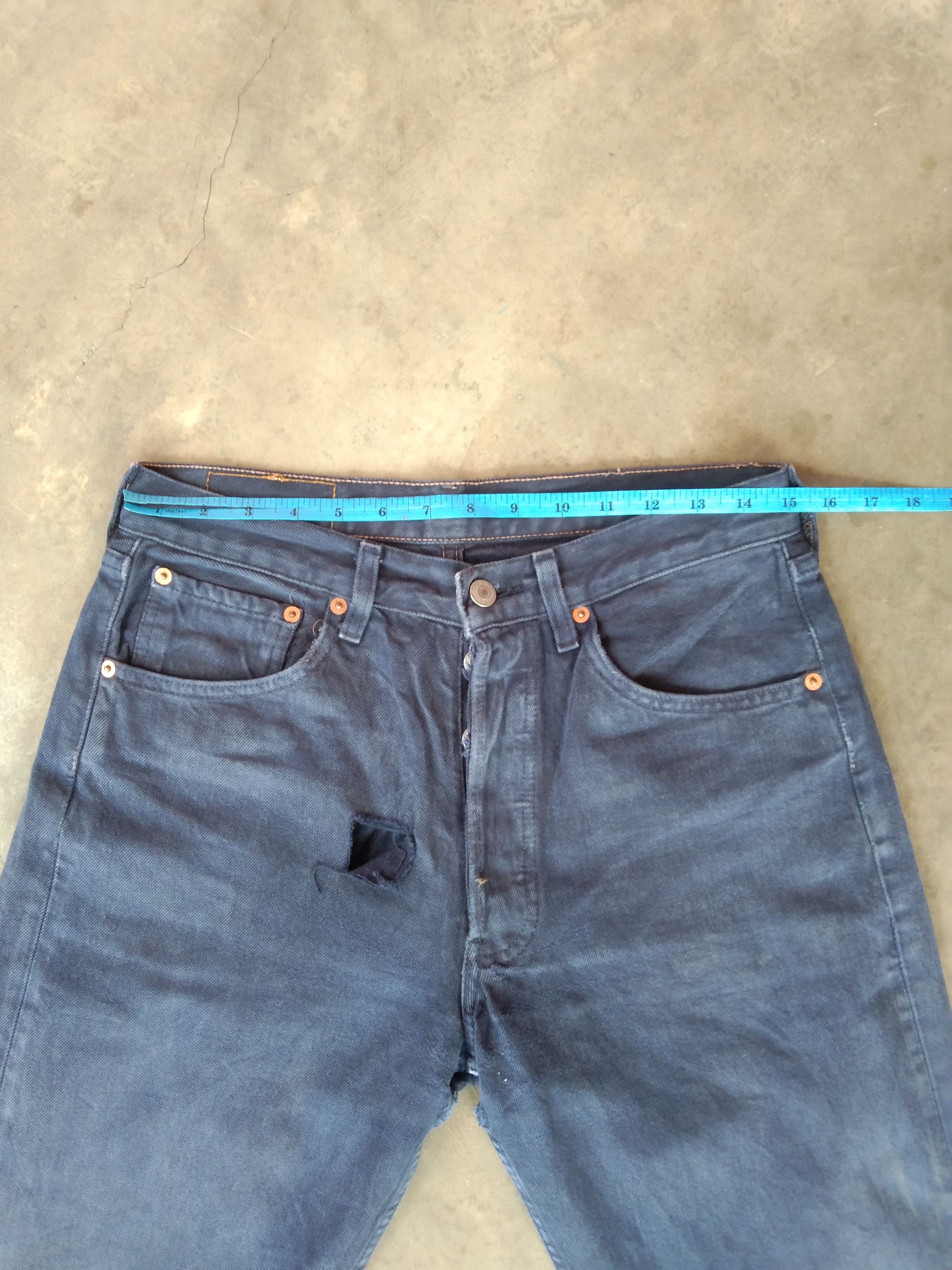 Levi's 90s Vintage Levi's 501 Faded Blue Distressed Jeans 30x30 Size US 30 / EU 46 - 7 Thumbnail