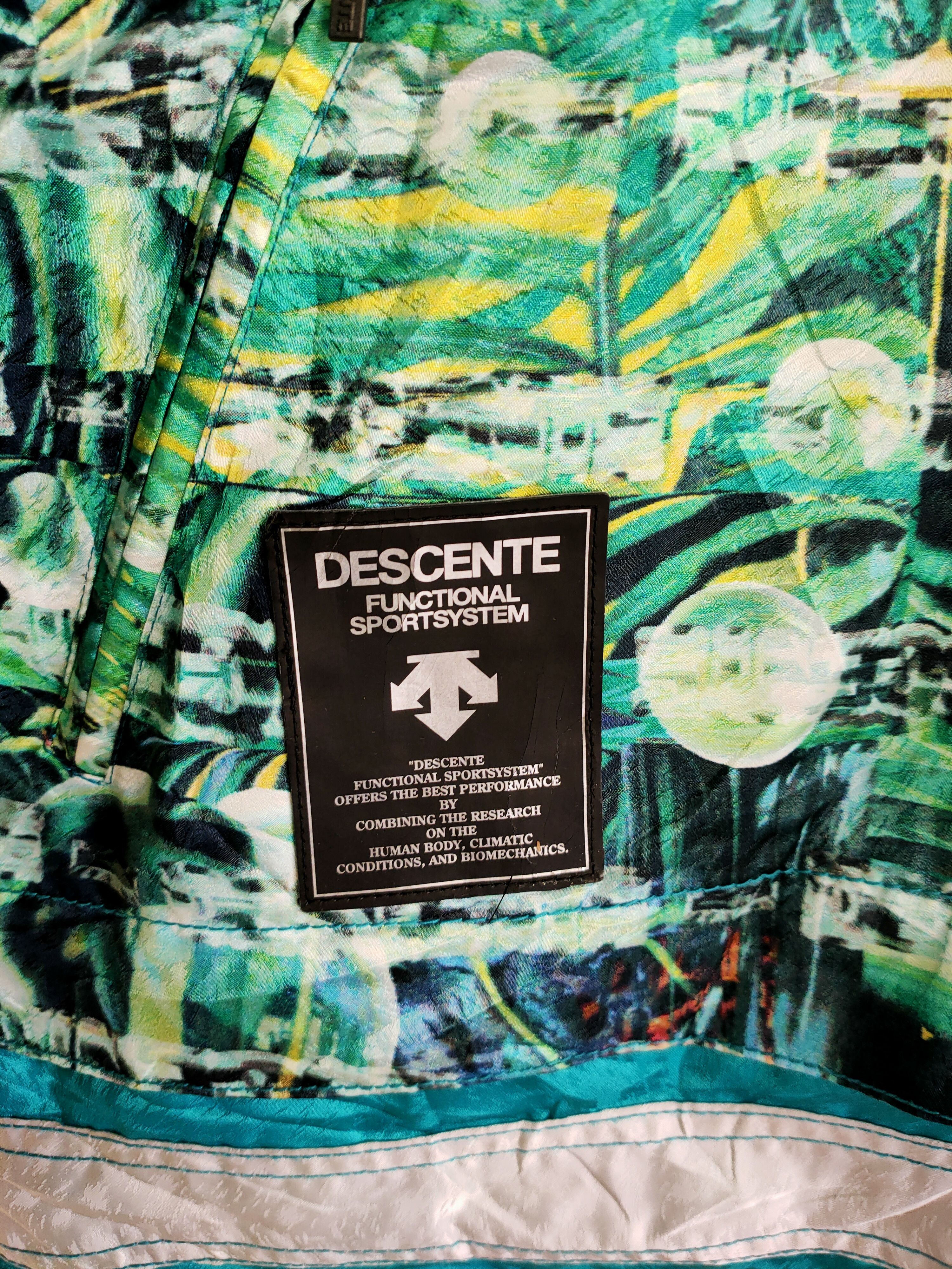 Descente Vintage Descente Racing Ski Jacket Full Print Size US M / EU 48-50 / 2 - 5 Thumbnail