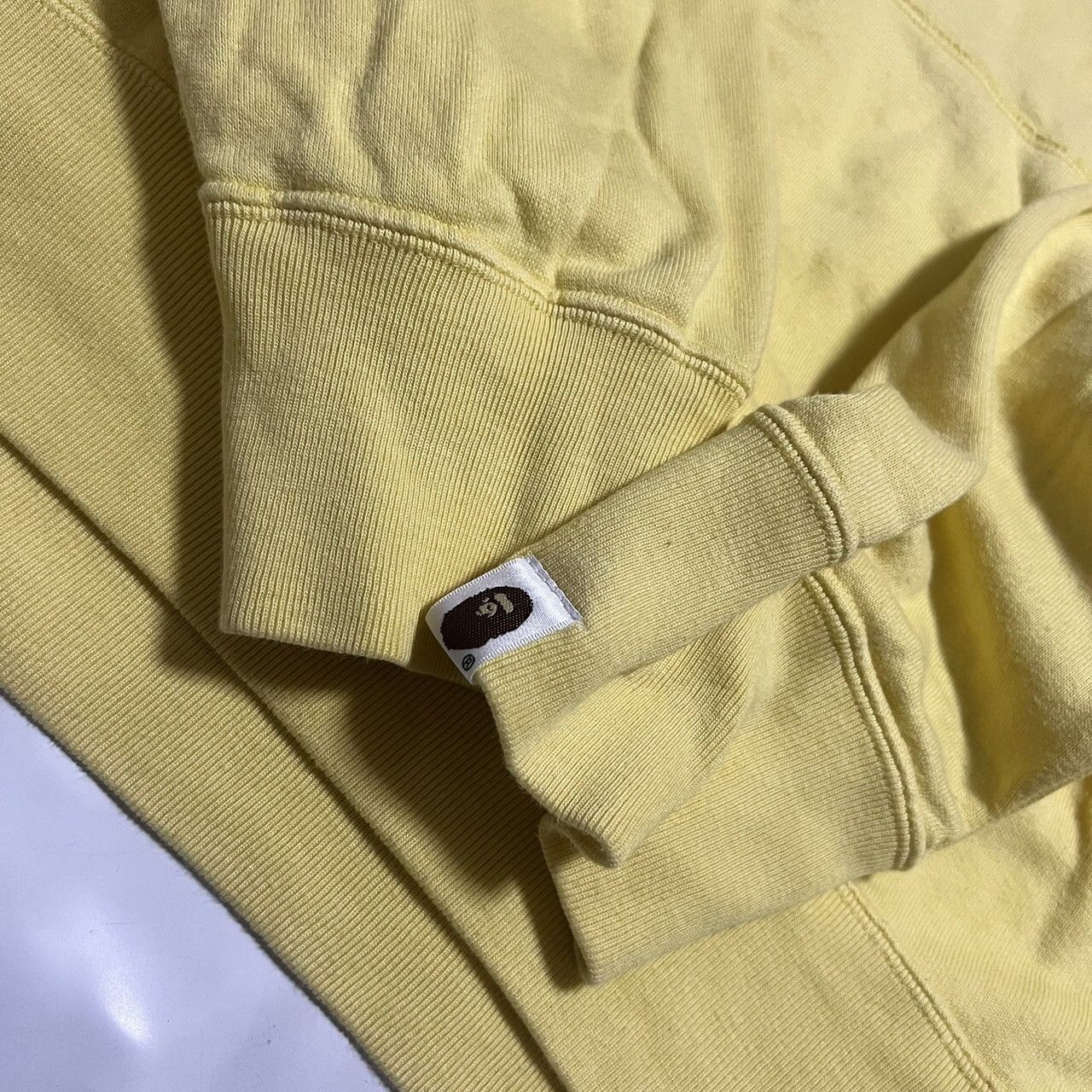 Bape BAPE pullover Hoodie yellow Size US XL / EU 56 / 4 - 2 Thumbnail