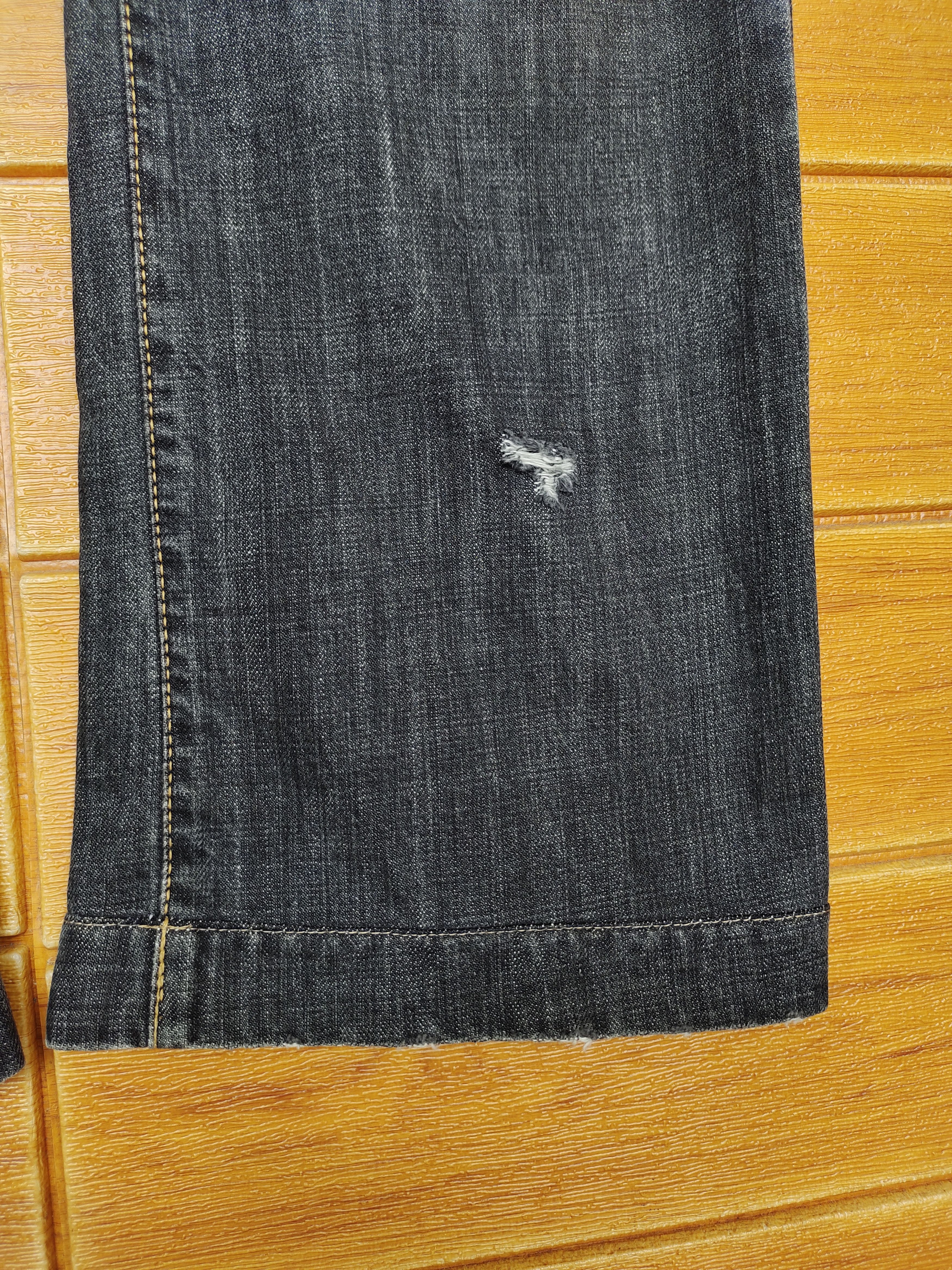 Comme des Garcons × Undercover Flare Jeans EPOCA UOMO Scrape Shred Design Denim Jeans Size US 32 / EU 48 - 15 Thumbnail