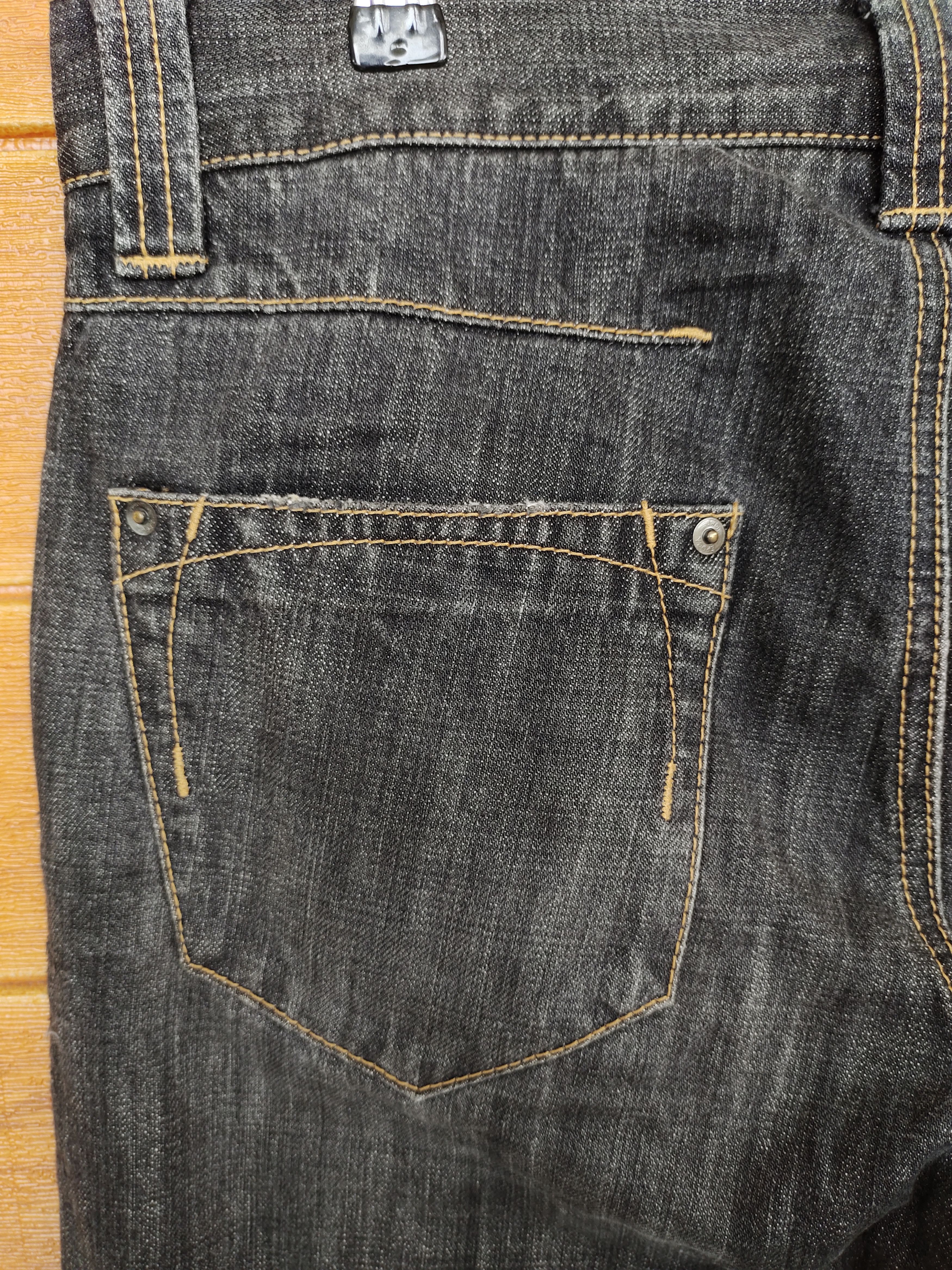 Comme des Garcons × Undercover Flare Jeans EPOCA UOMO Scrape Shred Design Denim Jeans Size US 32 / EU 48 - 20 Thumbnail