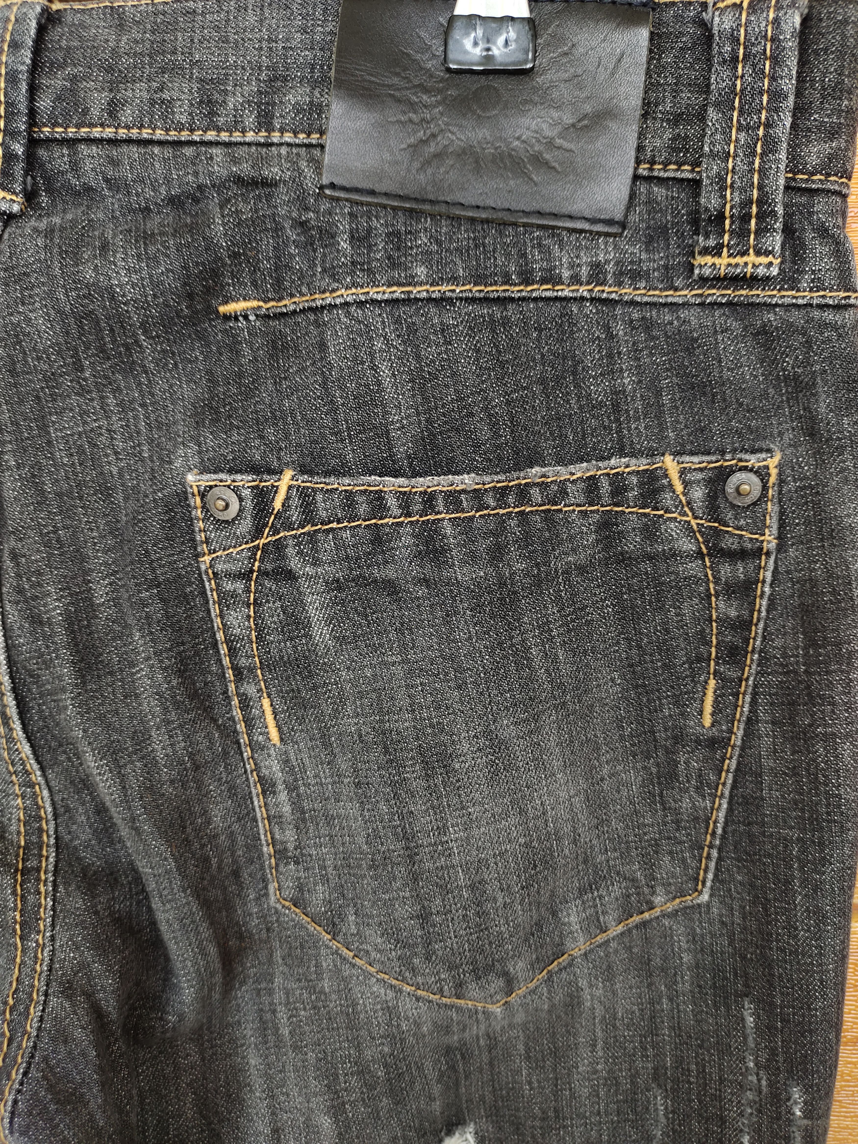Comme des Garcons × Undercover Flare Jeans EPOCA UOMO Scrape Shred Design Denim Jeans Size US 32 / EU 48 - 18 Thumbnail