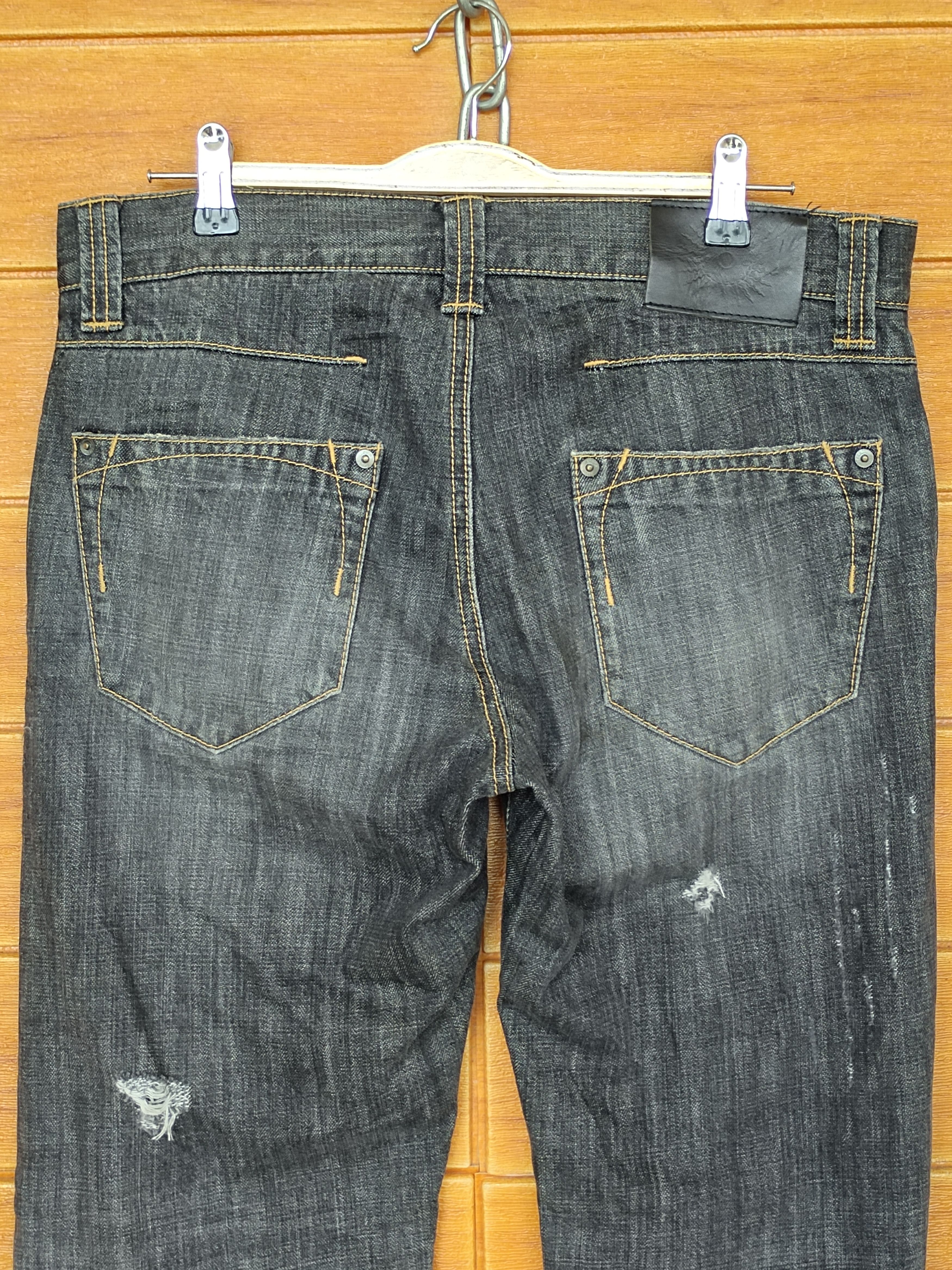 Comme des Garcons × Undercover Flare Jeans EPOCA UOMO Scrape Shred Design Denim Jeans Size US 32 / EU 48 - 17 Thumbnail