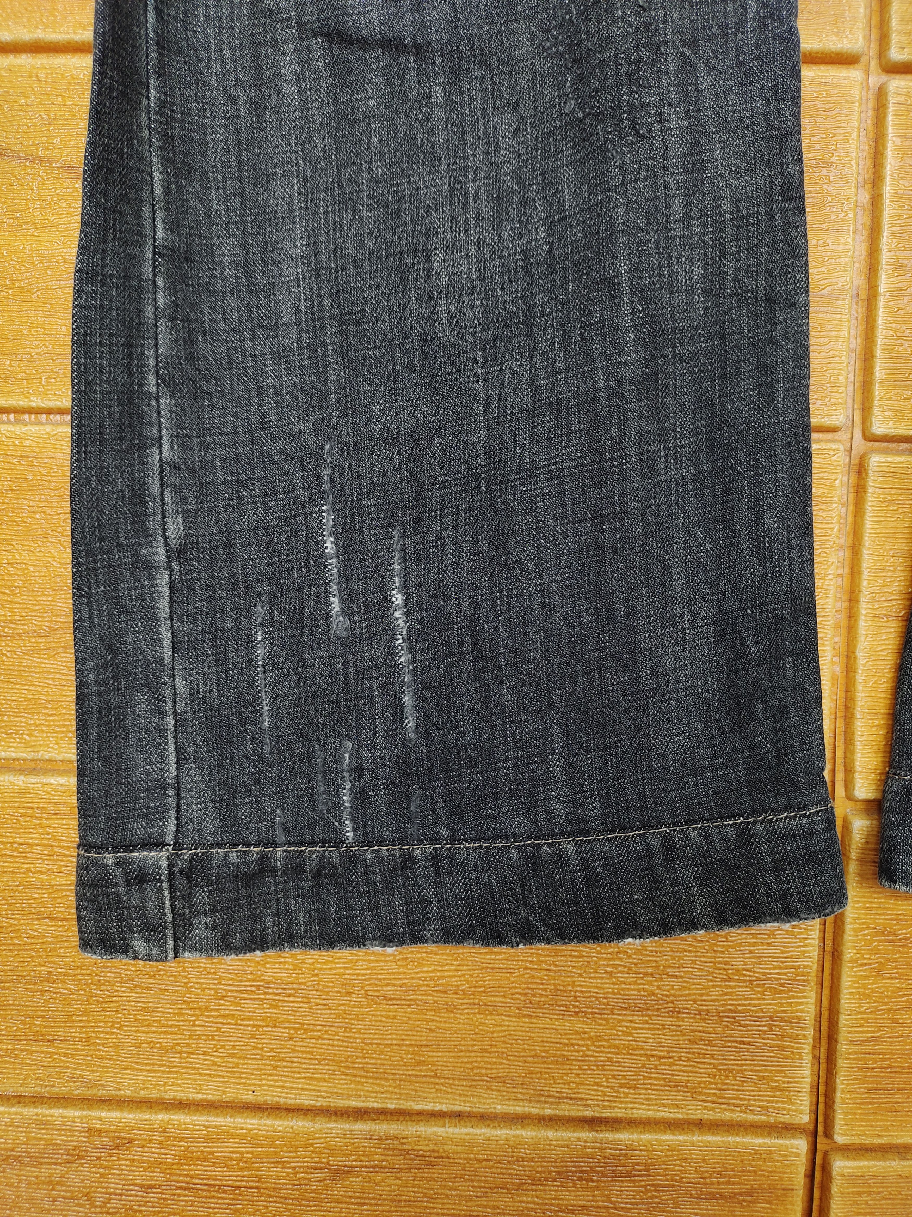 Comme des Garcons × Undercover Flare Jeans EPOCA UOMO Scrape Shred Design Denim Jeans Size US 32 / EU 48 - 14 Thumbnail