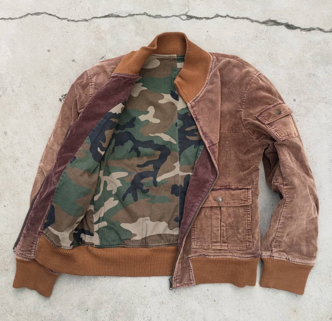 Japanese Brand Corduroy Bomber Camo Lining Size US XS / EU 42 / 0 - 1 Thumbnail