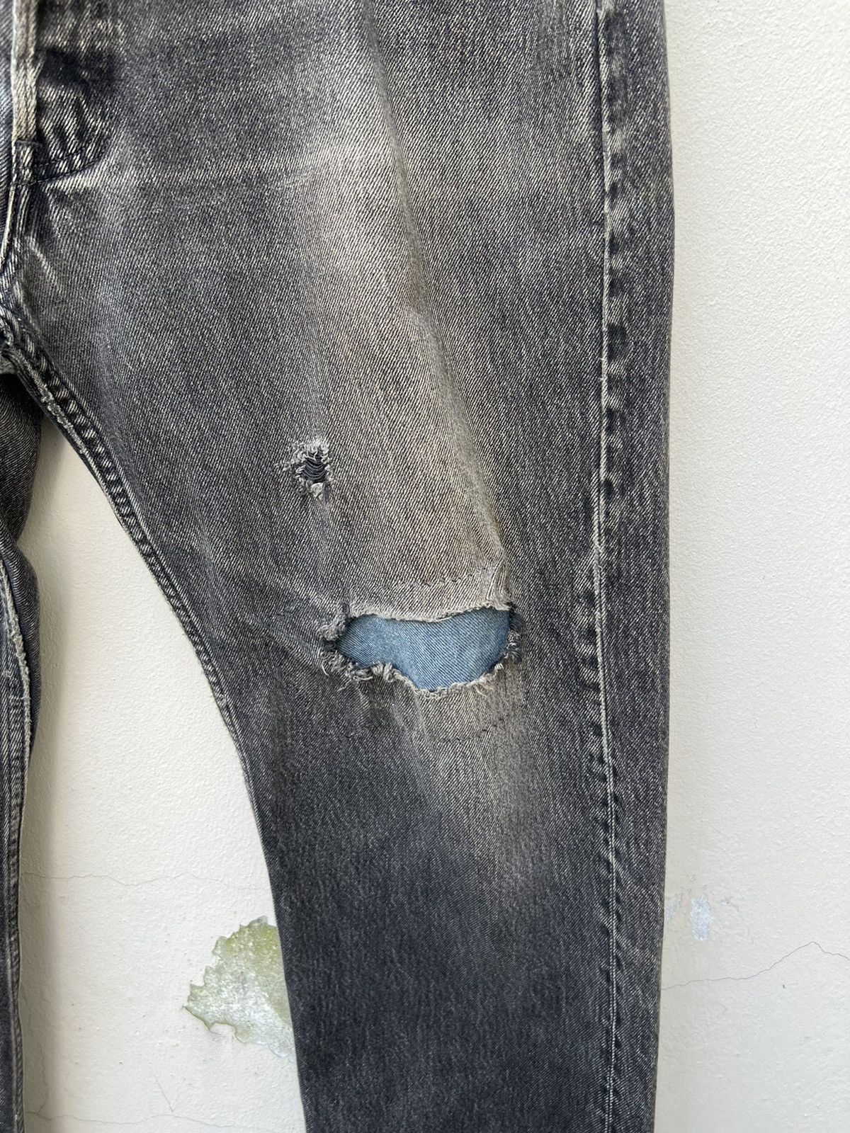 Levi's Vintage 1995 Levi’s 501 Distressed Faded Black Denim Jeans Size US 37 - 12 Thumbnail
