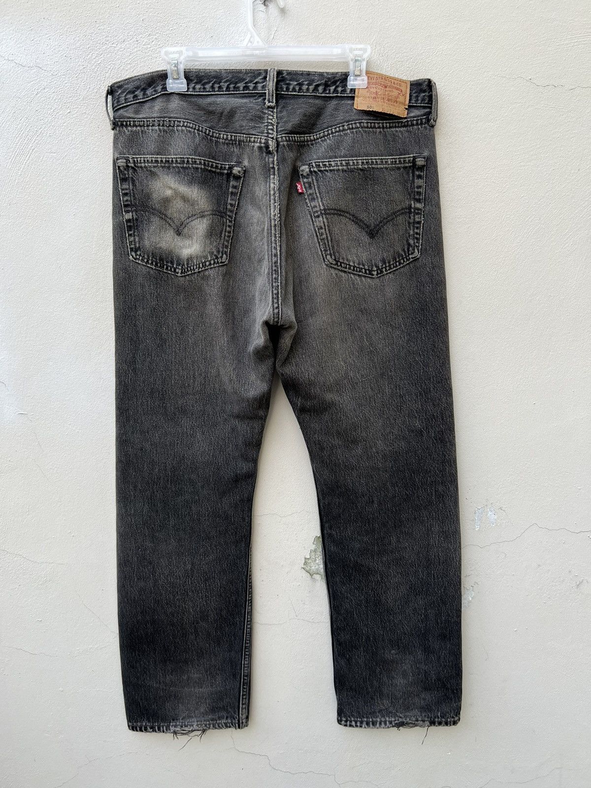 Levi's Vintage 1995 Levi’s 501 Distressed Faded Black Denim Jeans Size US 37 - 14 Thumbnail