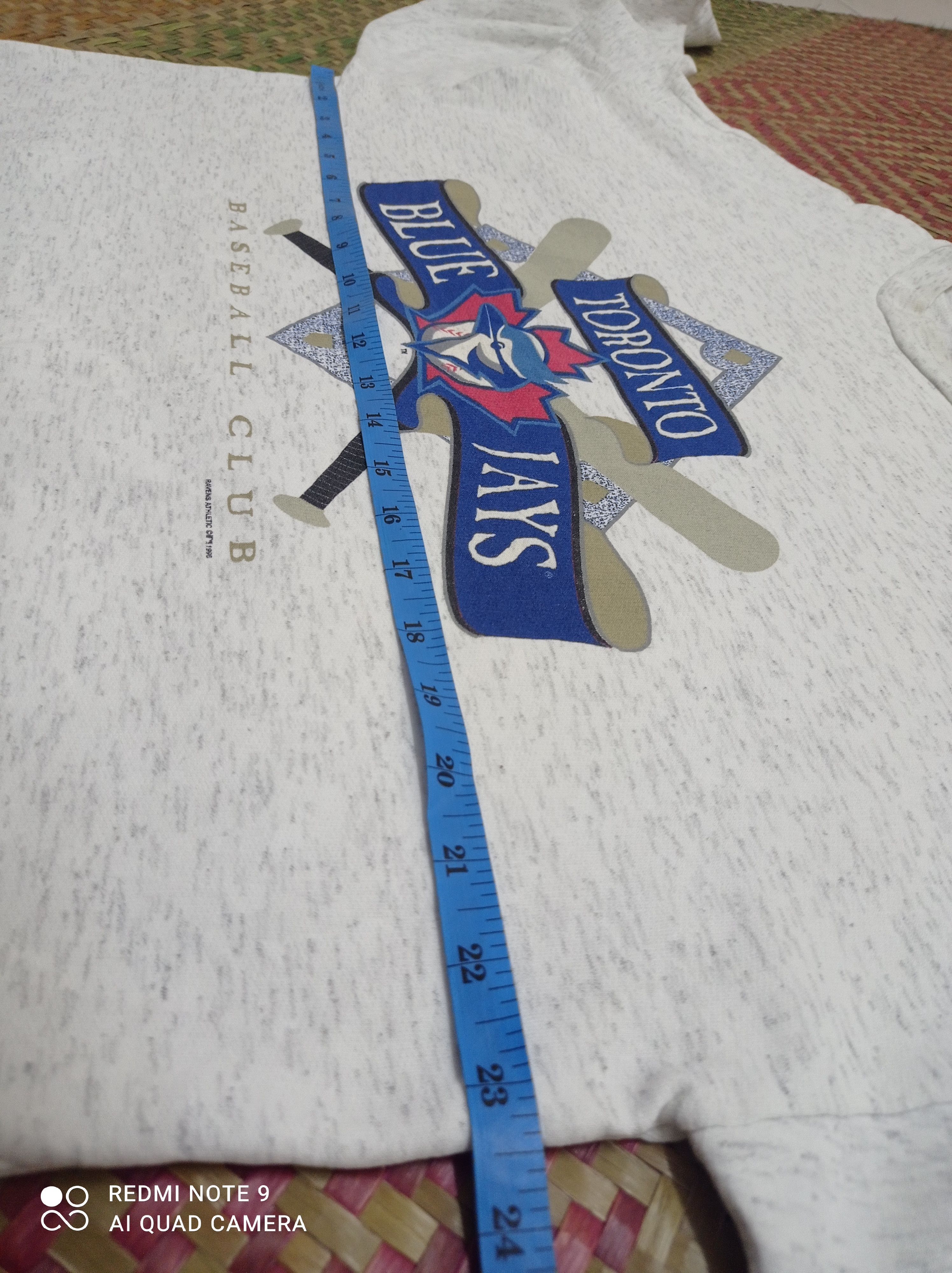 Sports Specialties 🕺 Vintage 90's Toronto Blue jays 1996 sweatshirt size L Size US L / EU 52-54 / 3 - 10 Thumbnail