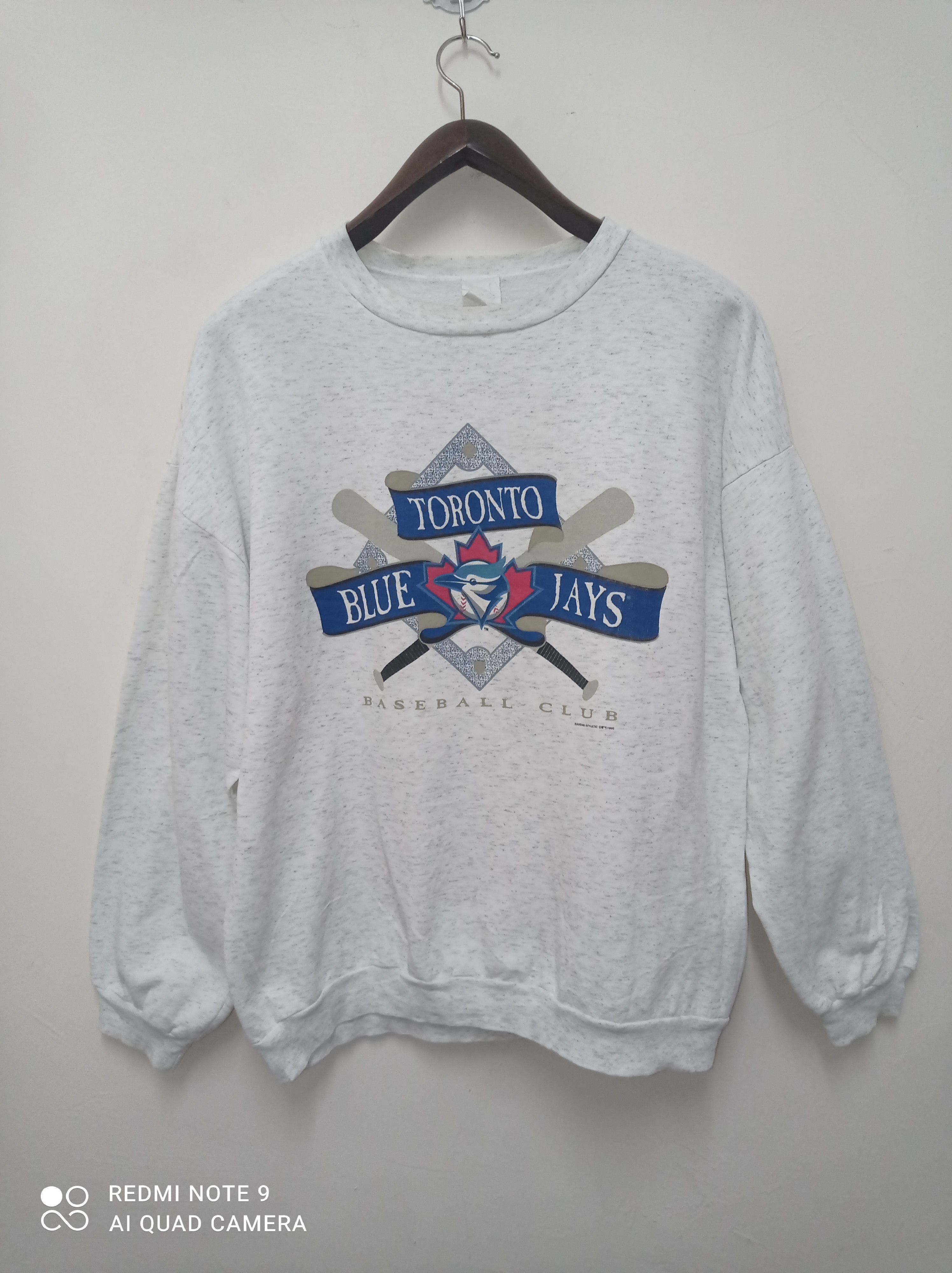 Sports Specialties 🕺 Vintage 90's Toronto Blue jays 1996 sweatshirt size L Size US L / EU 52-54 / 3 - 1 Thumbnail