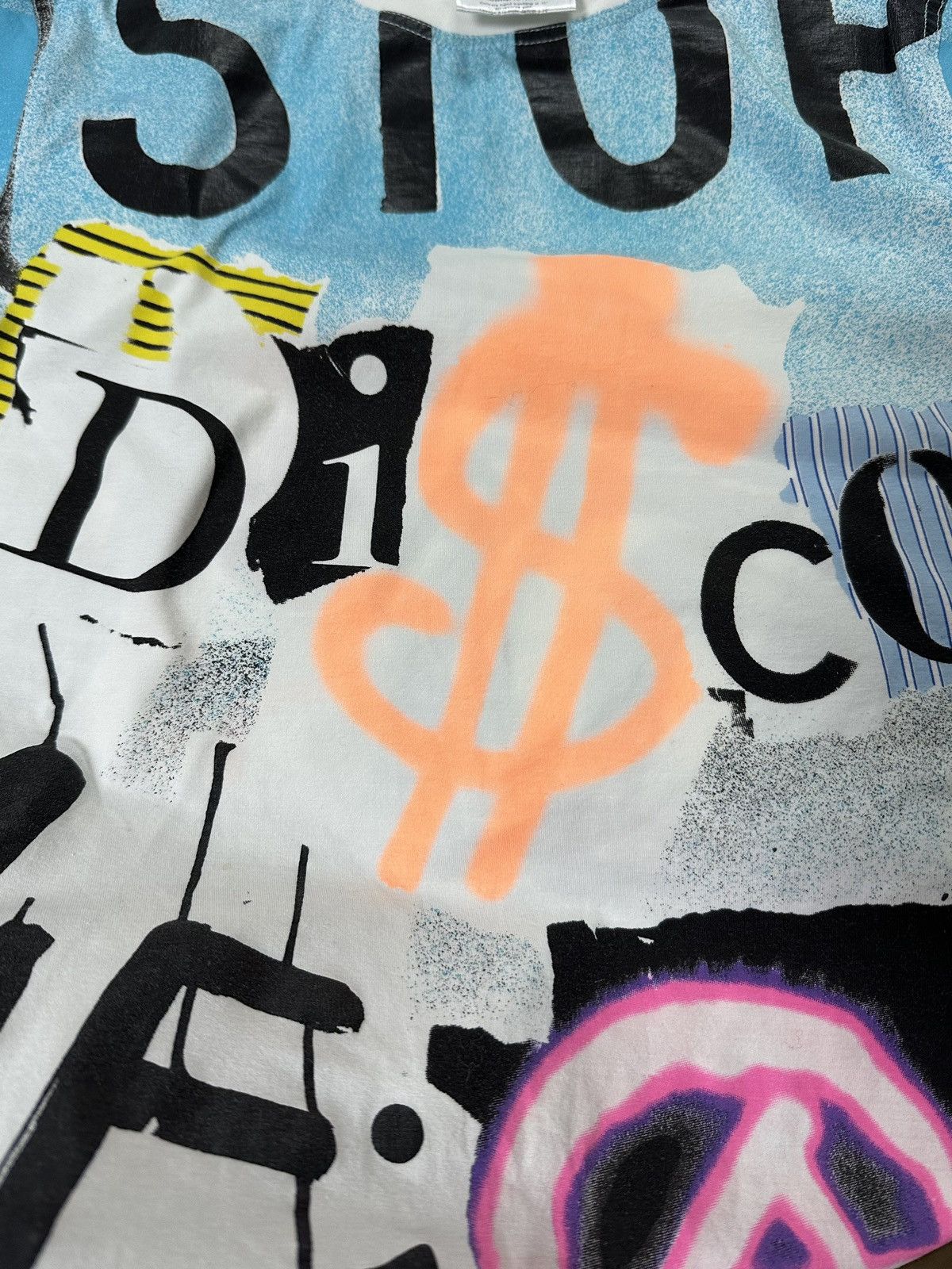 Dior CHRISTIAN DIOR Spring Summer 2003 Graffiti Print T-Shirt Size M / US 6-8 / IT 42-44 - 3 Thumbnail