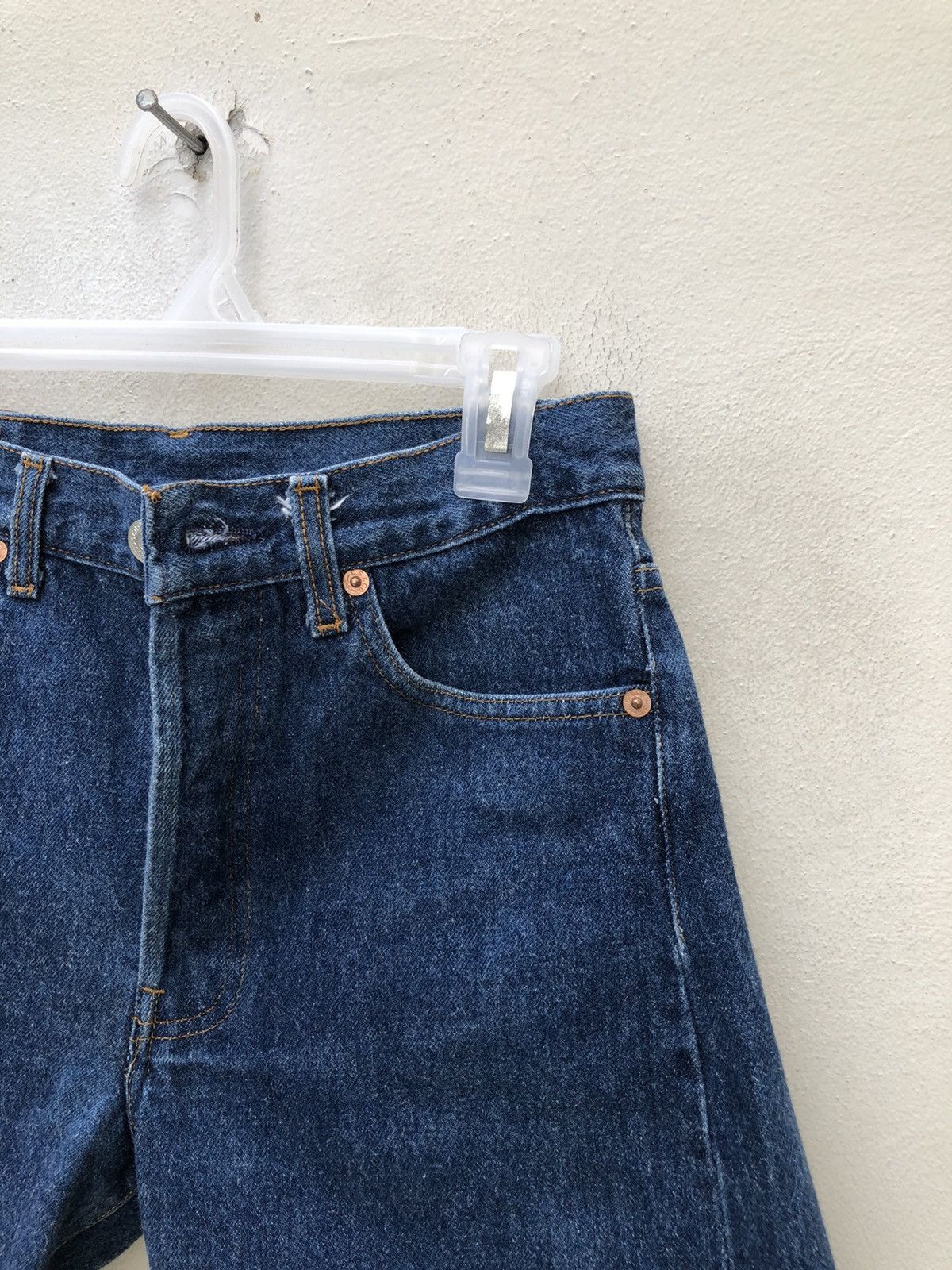 Levi's Vintage 1992 Levi’s 501 Jeans Ripped Off Hem Short Denim Size US 29 - 5 Thumbnail