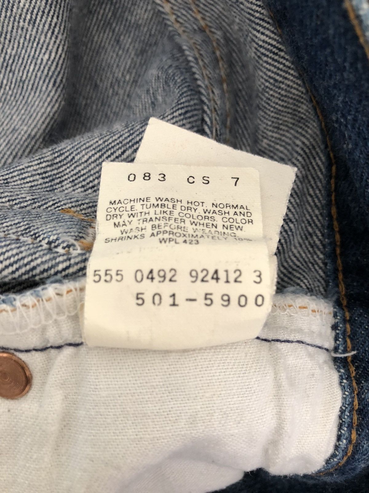 Levi's Vintage 1992 Levi’s 501 Jeans Ripped Off Hem Short Denim Size US 29 - 14 Thumbnail