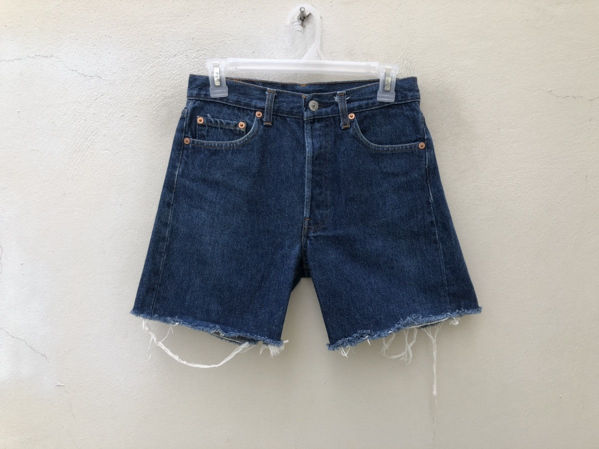 Levi's Vintage 1992 Levi’s 501 Jeans Ripped Off Hem Short Denim Size US 29 - 1 Thumbnail
