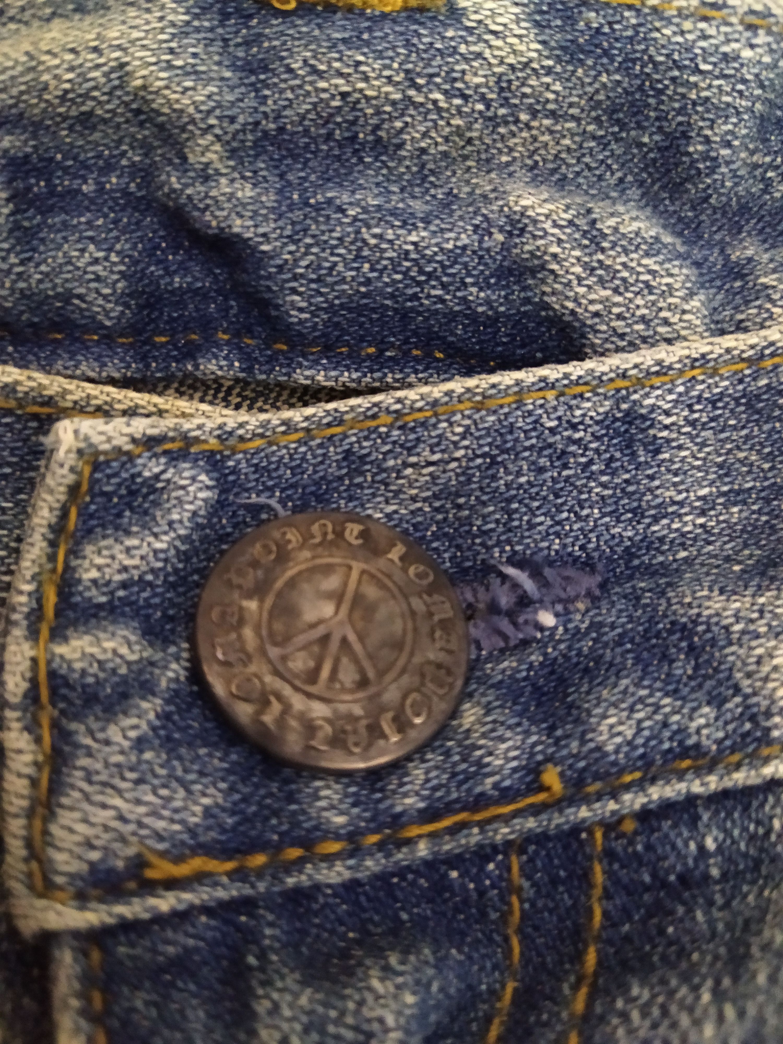 Japanese Brand LOMA PAINTED DISTRESSED DENIM JAPAN (B927) w35 Size US 35 - 10 Thumbnail