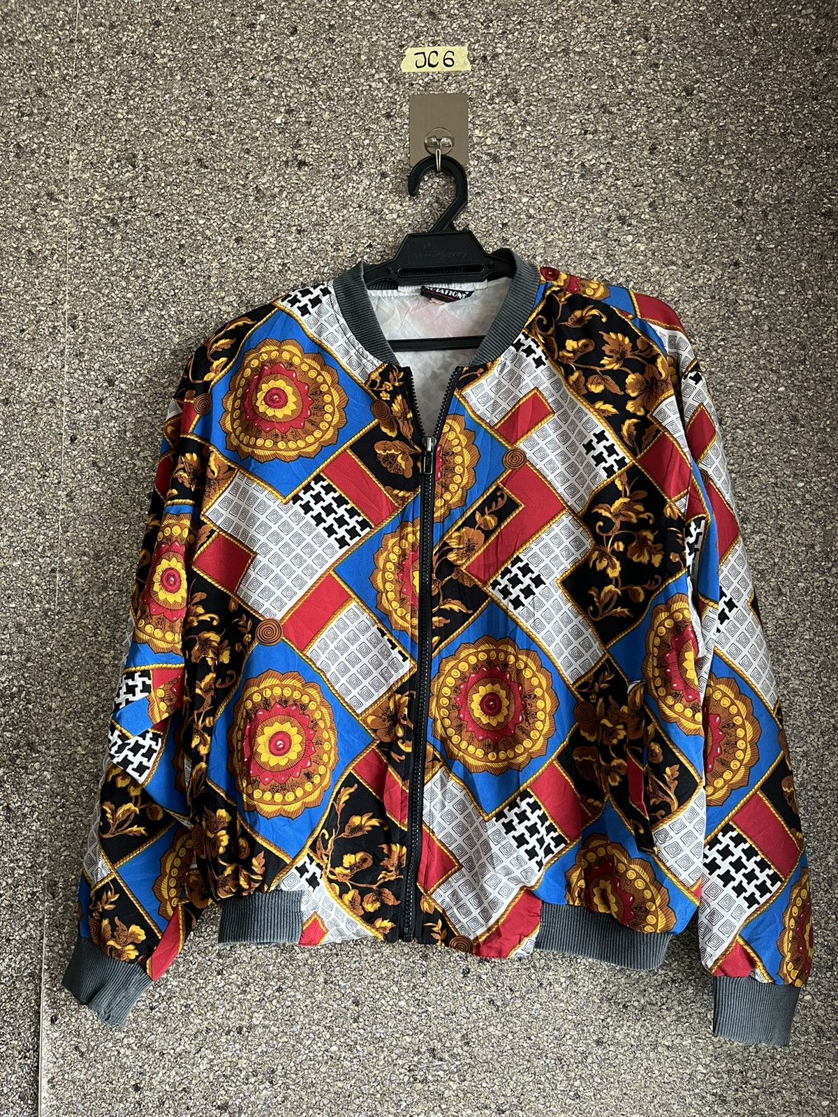 Designer Notations 90s Style Versace jc6 Size US L / EU 52-54 / 3 - 1 Thumbnail