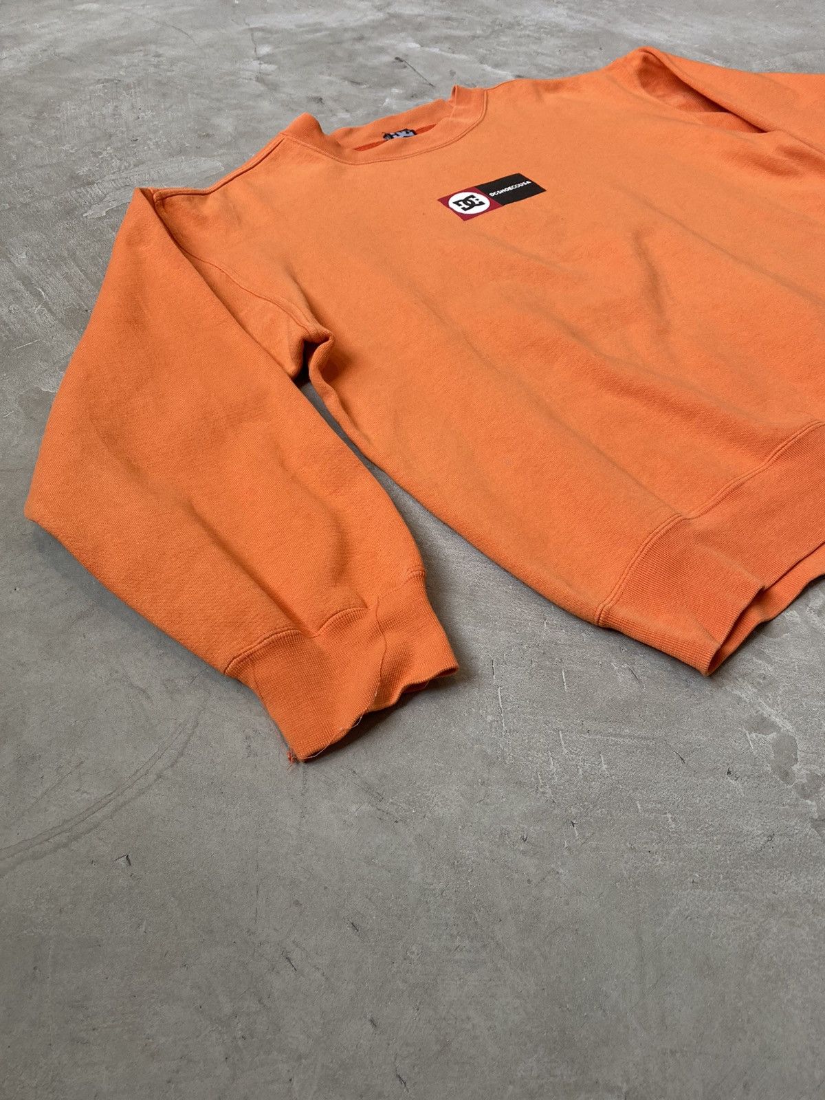 DC OG 90s DC ShoeCO Crewneck Size US XL / EU 56 / 4 - 2 Thumbnail