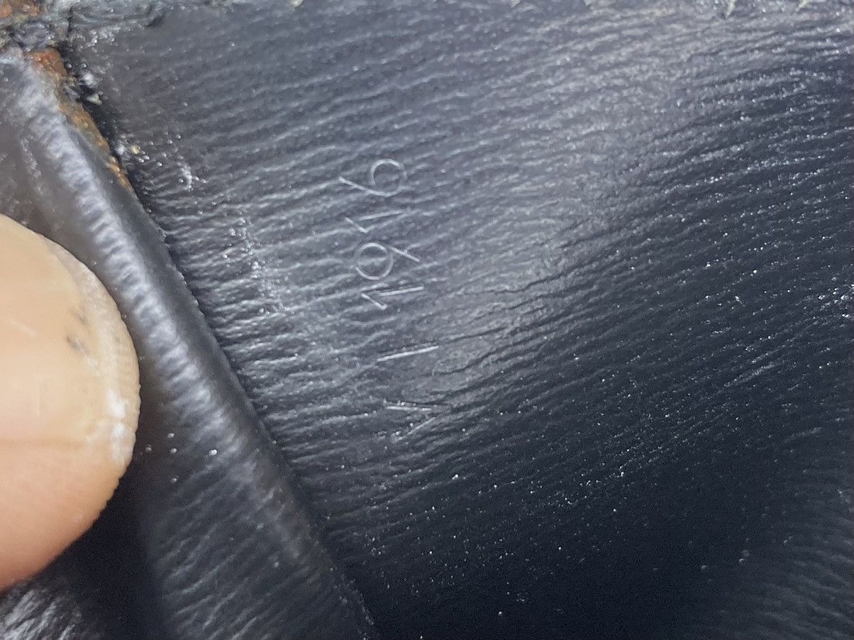 Louis Vuitton × Vintage Louis Vuitton black epi leather Friedland Pochette bag Size ONE SIZE - 4 Thumbnail