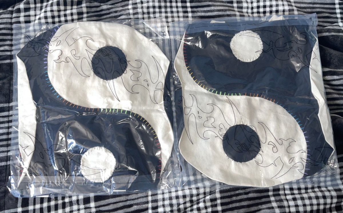 Siberia Hills LAST DROP EVER EVER Siberia Hills Yin & Yang Tote Bag Size ONE SIZE - 5 Thumbnail
